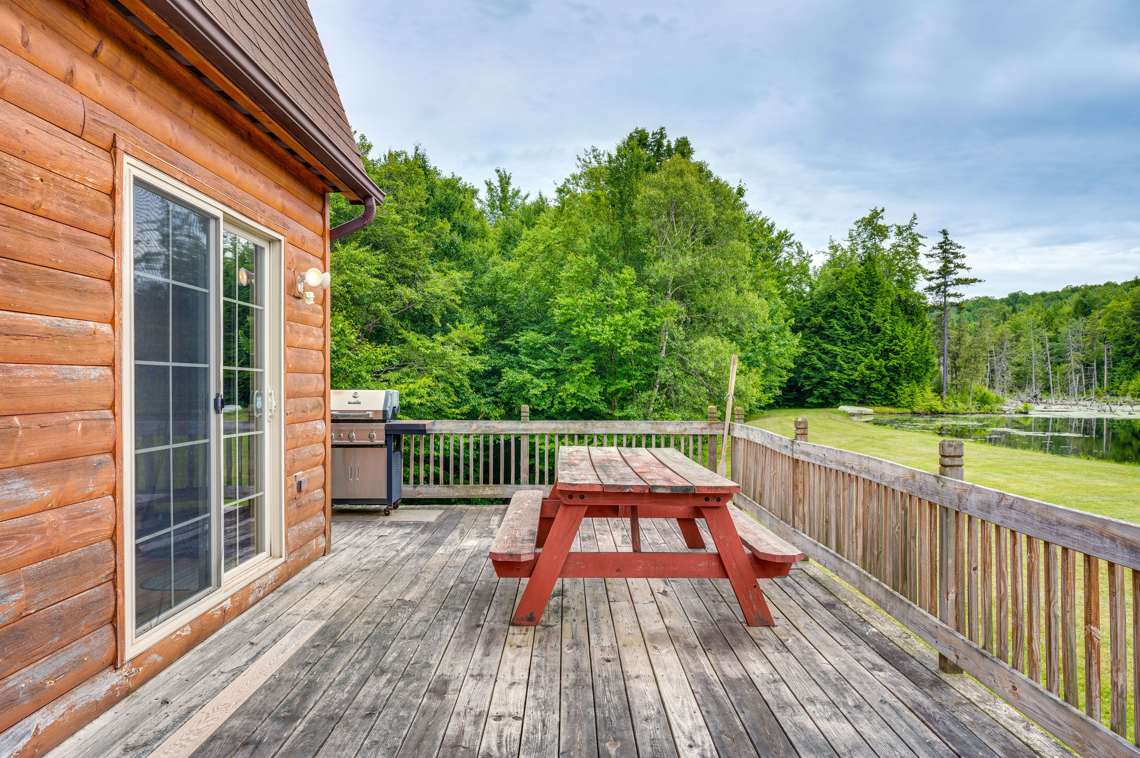 Cabin Exterior | Wraparound Deck | Picnic Table | Gas Grill