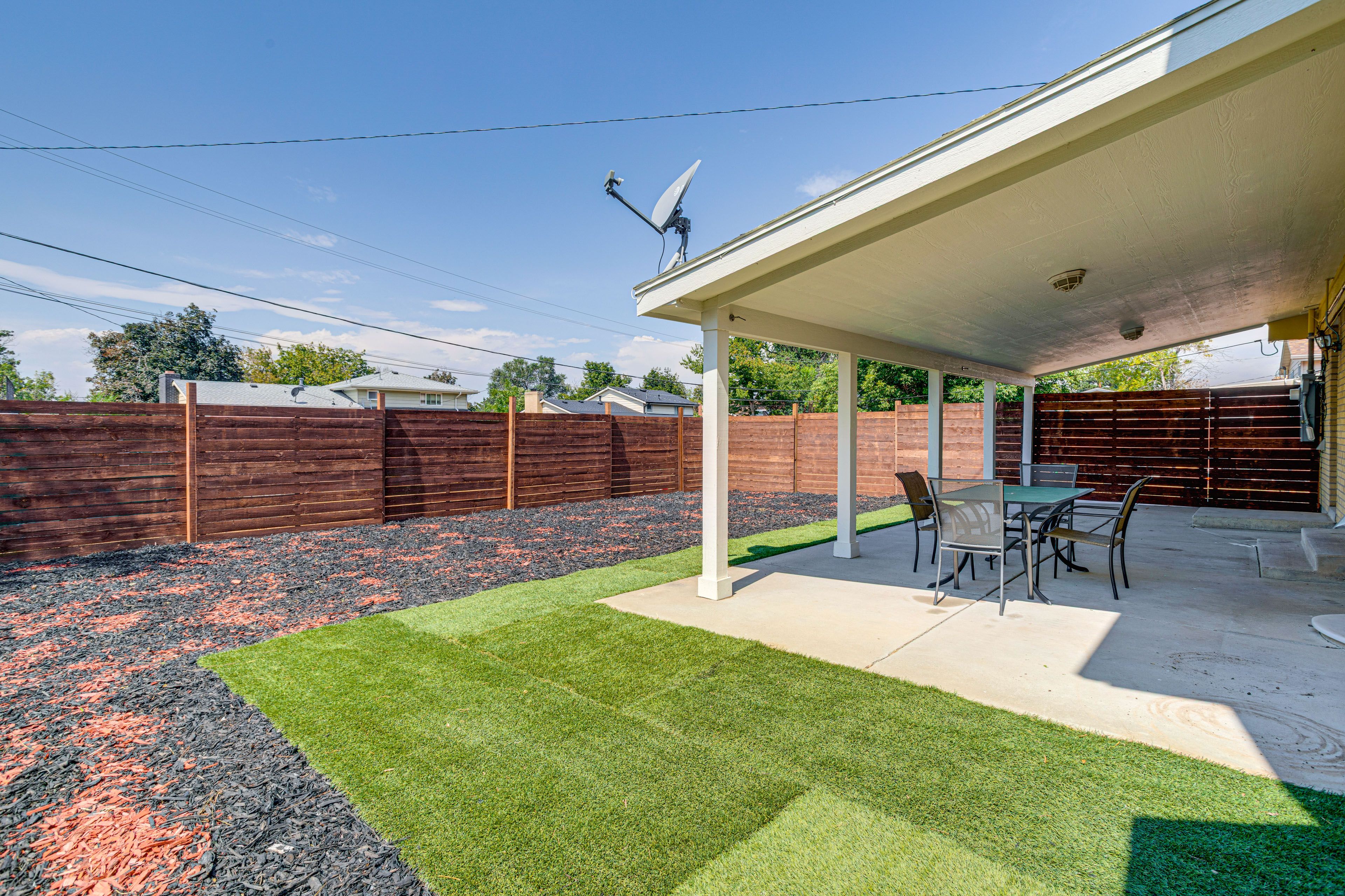Covered Patio w/ Dining Table | Fenced-In Yard