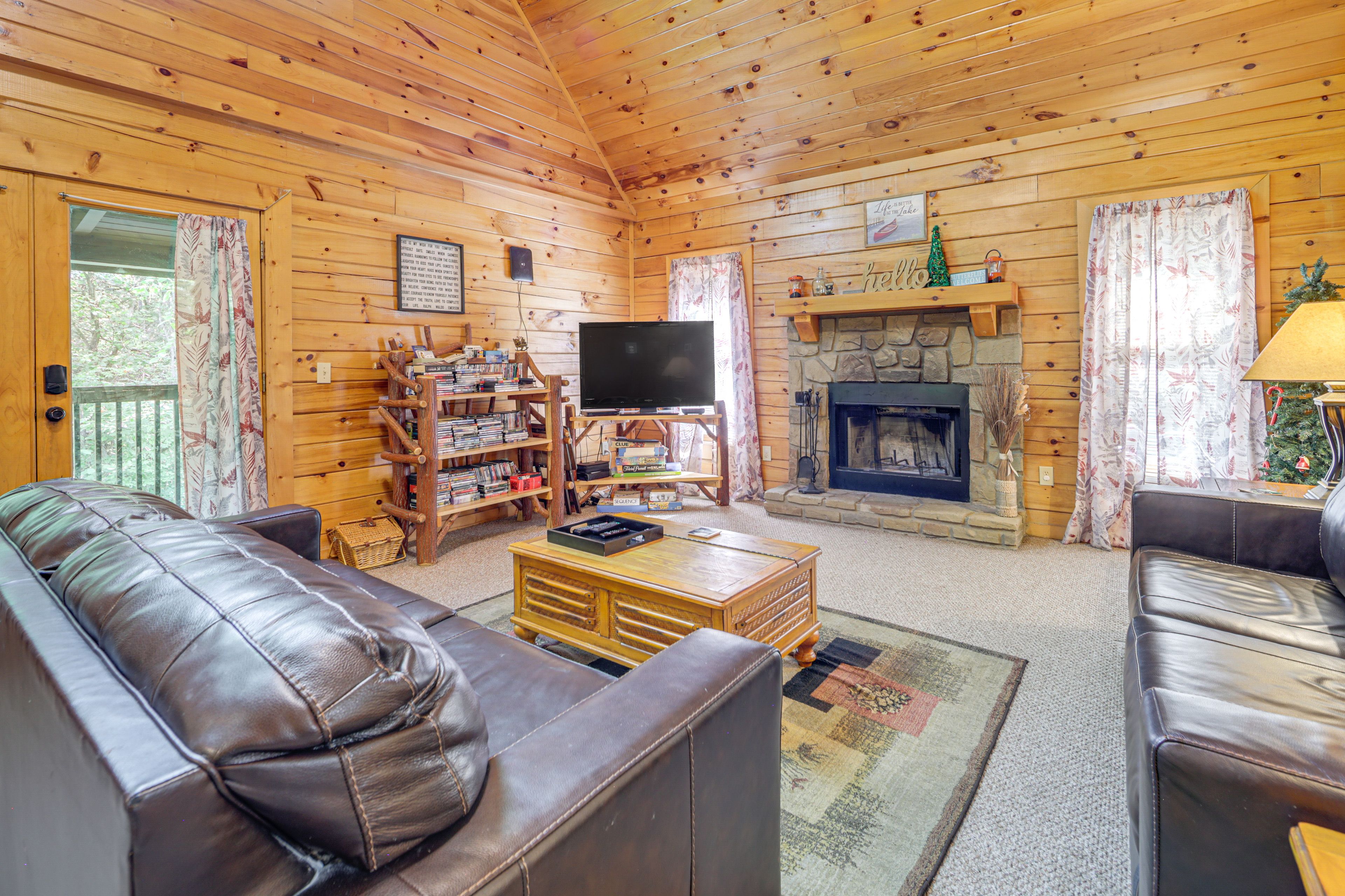 Sevierville Vacation Rental | 2BR | 2BA | Stairs Required | 1,200 Sq Ft
