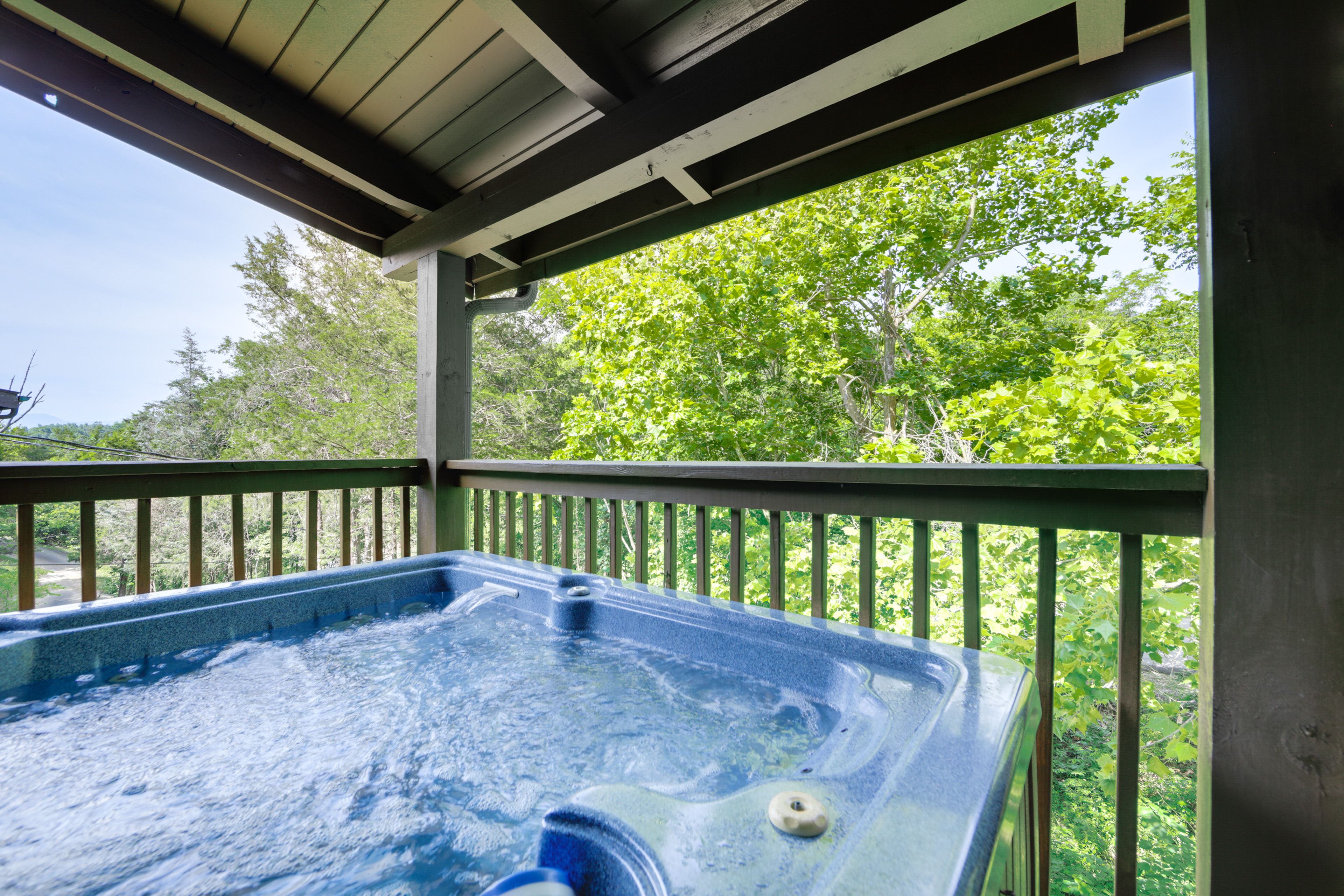 Wraparound Porch | Hot Tub