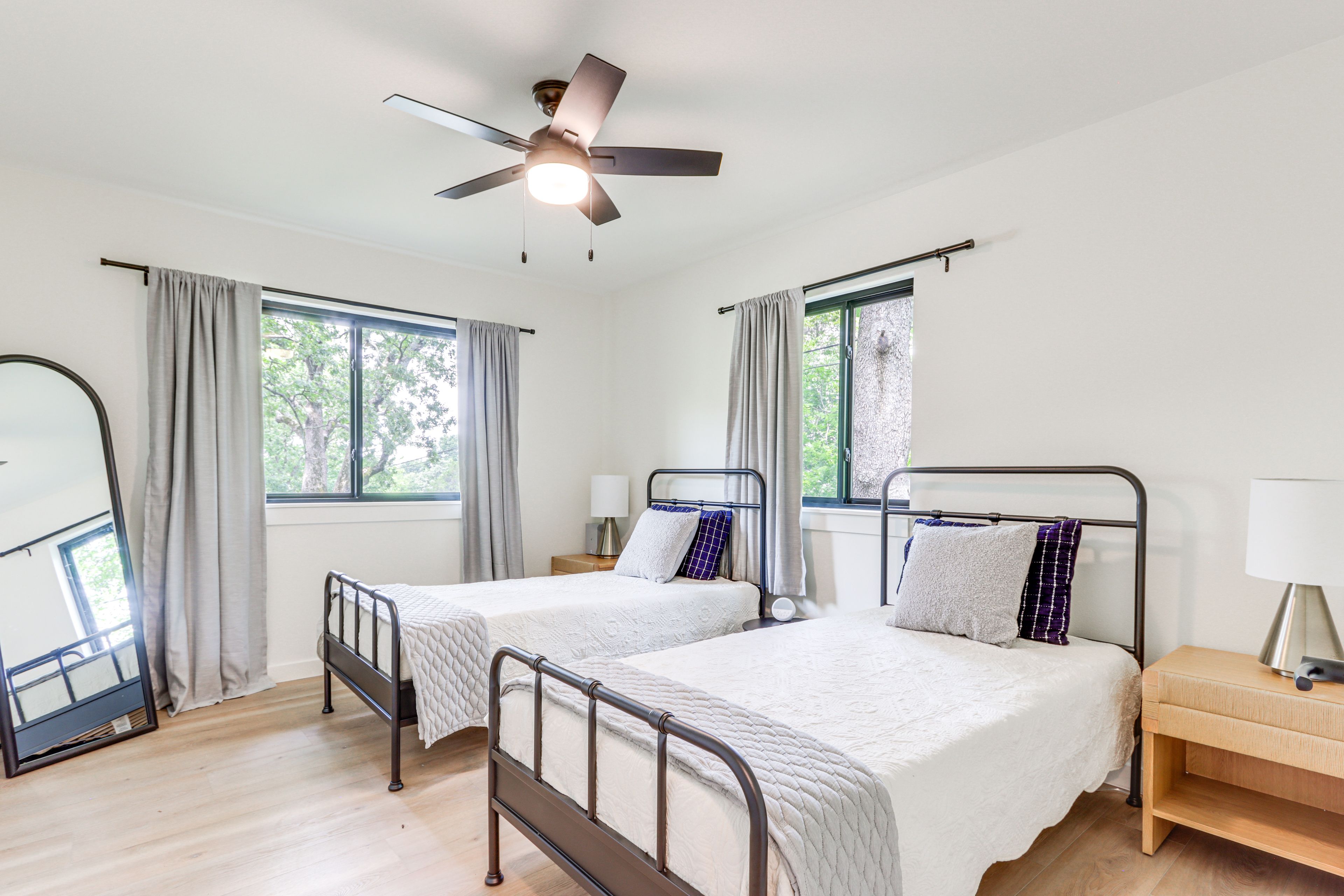 Bedroom 3 | 2 Twin Beds