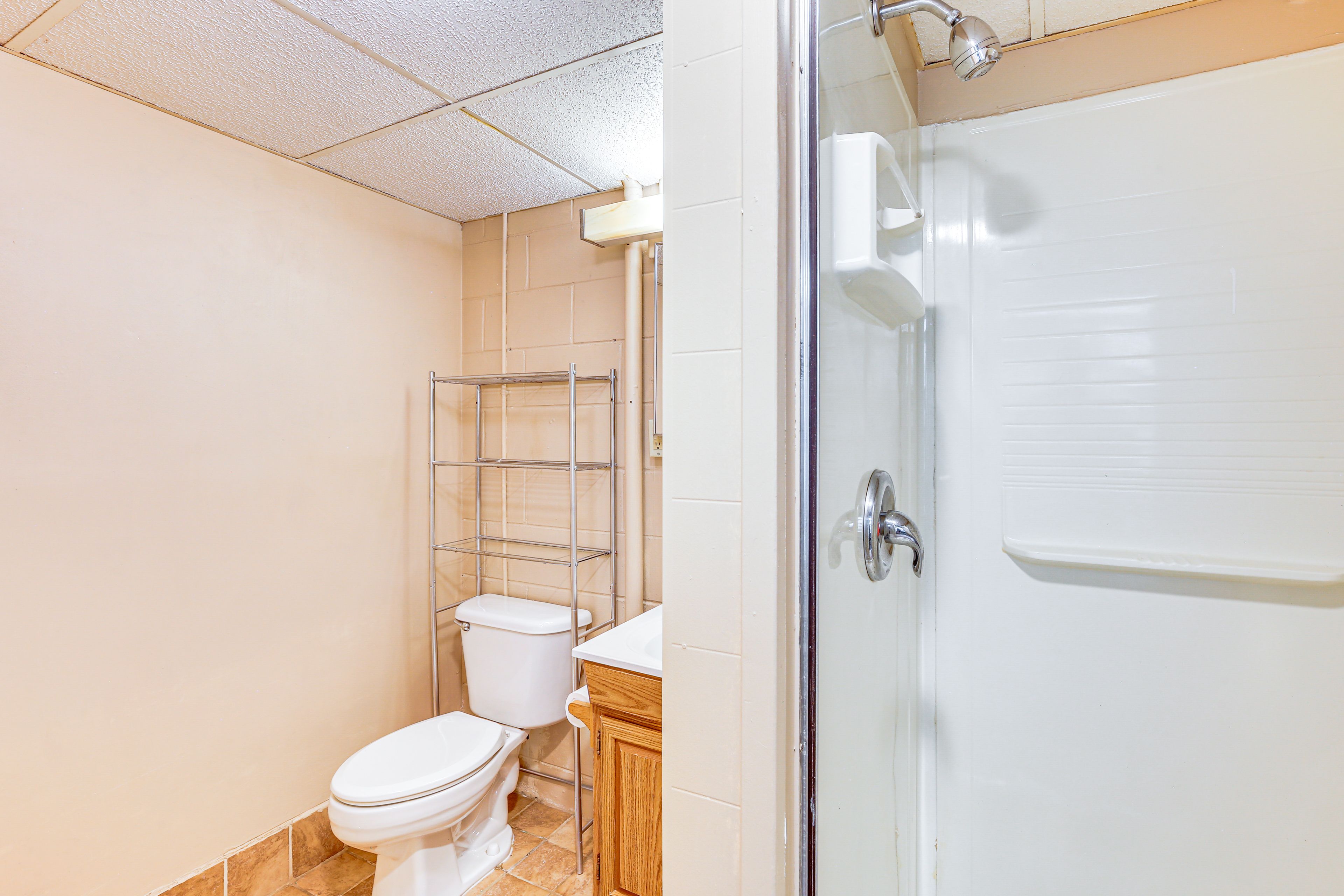 Full Bathroom | Ground Floor