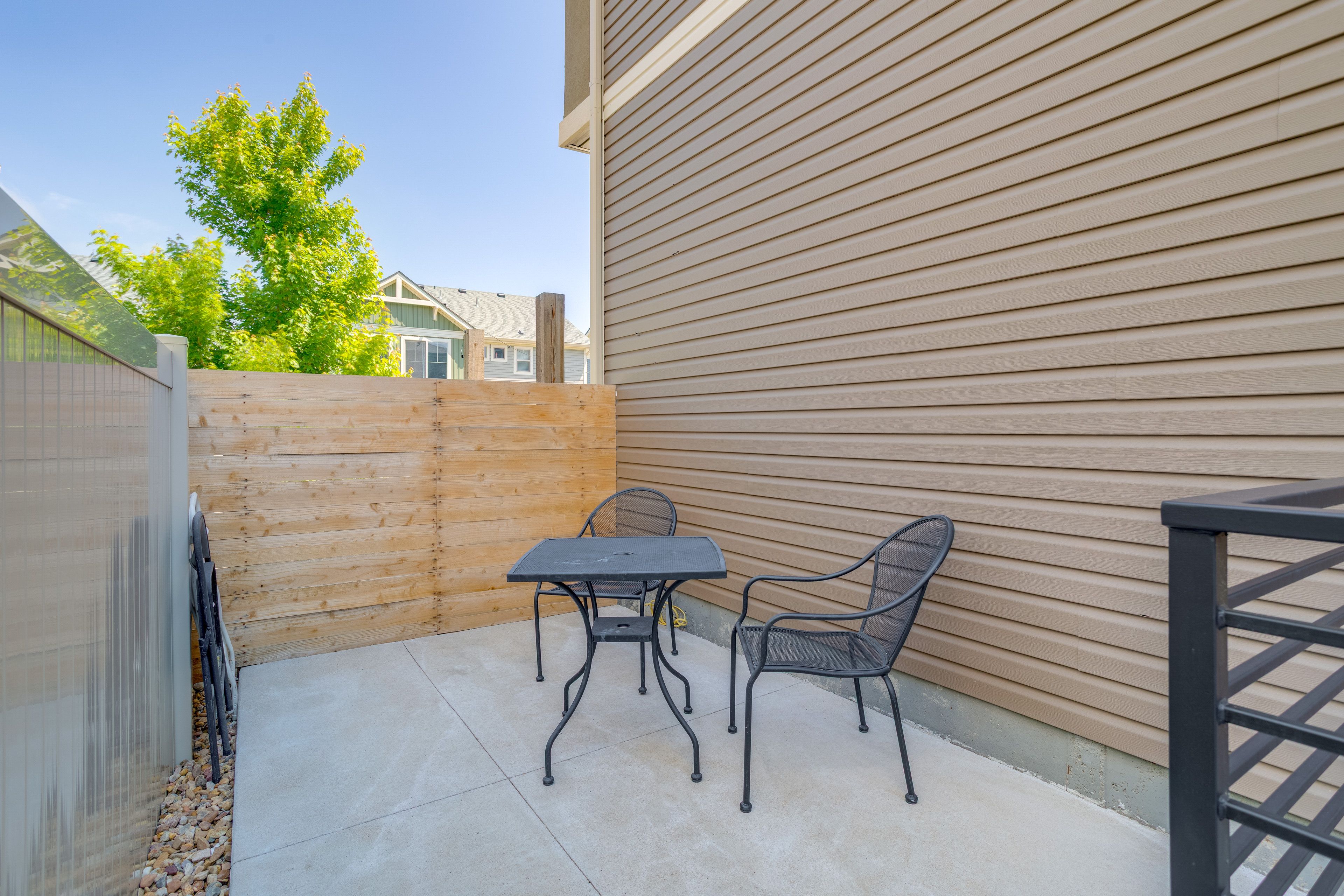 Patio | Grill | Outdoor Dining Area