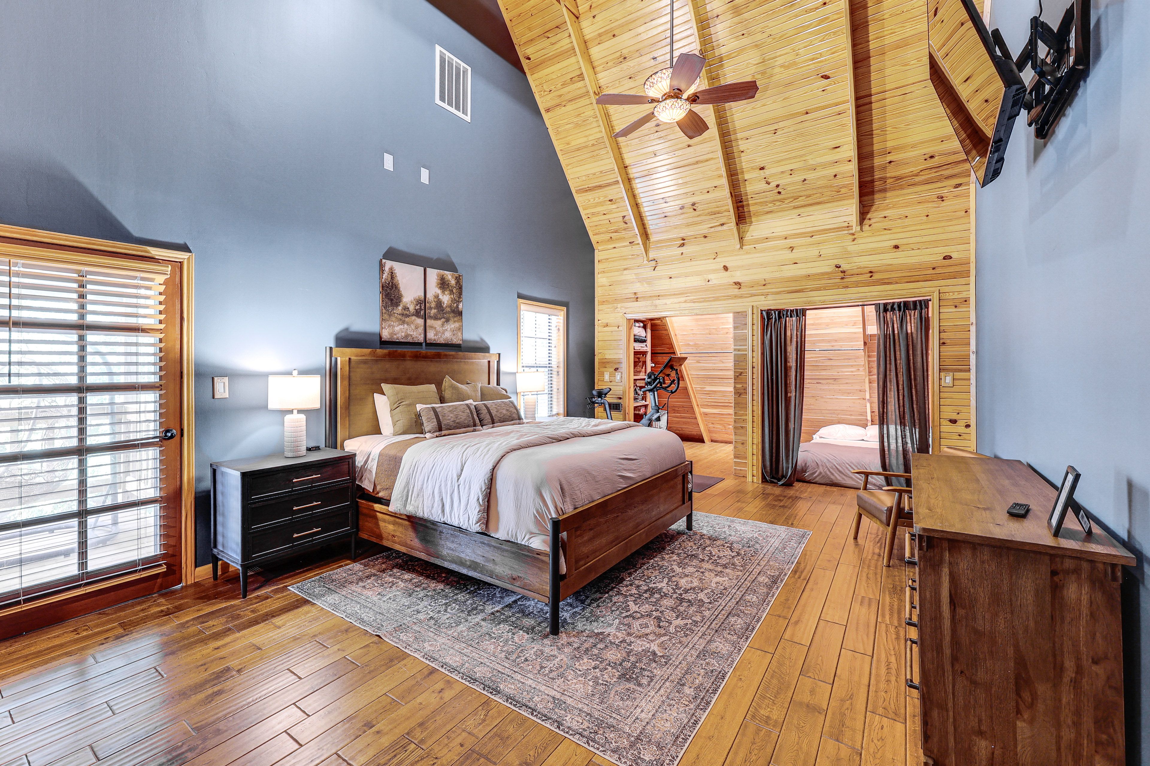 Bedroom 1 | 2nd Floor | King Bed | Twin Floor Mattress | Smart TV