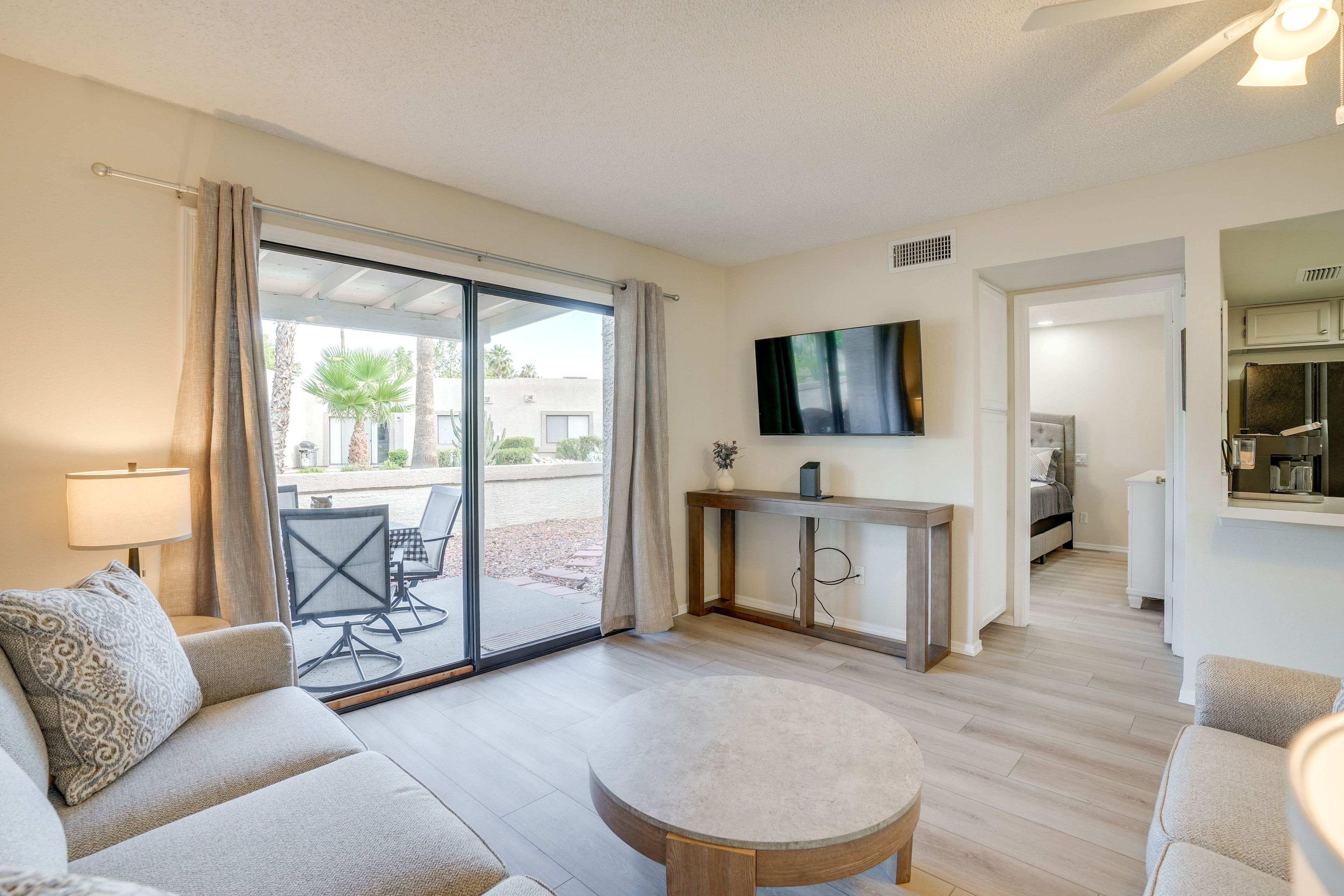 Peoria Vacation Rental | 2BR | 2BA | 1,000 Sq Ft | 1 Step Required