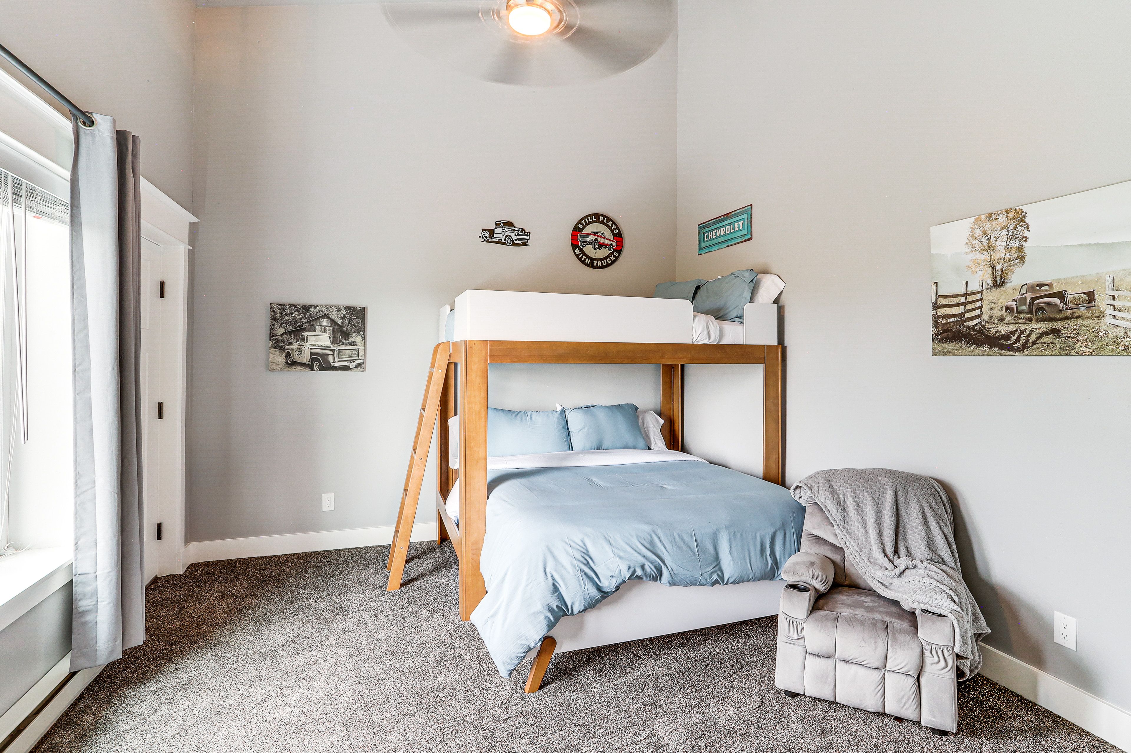 Bedroom 1 | Full/Queen Bunk Bed