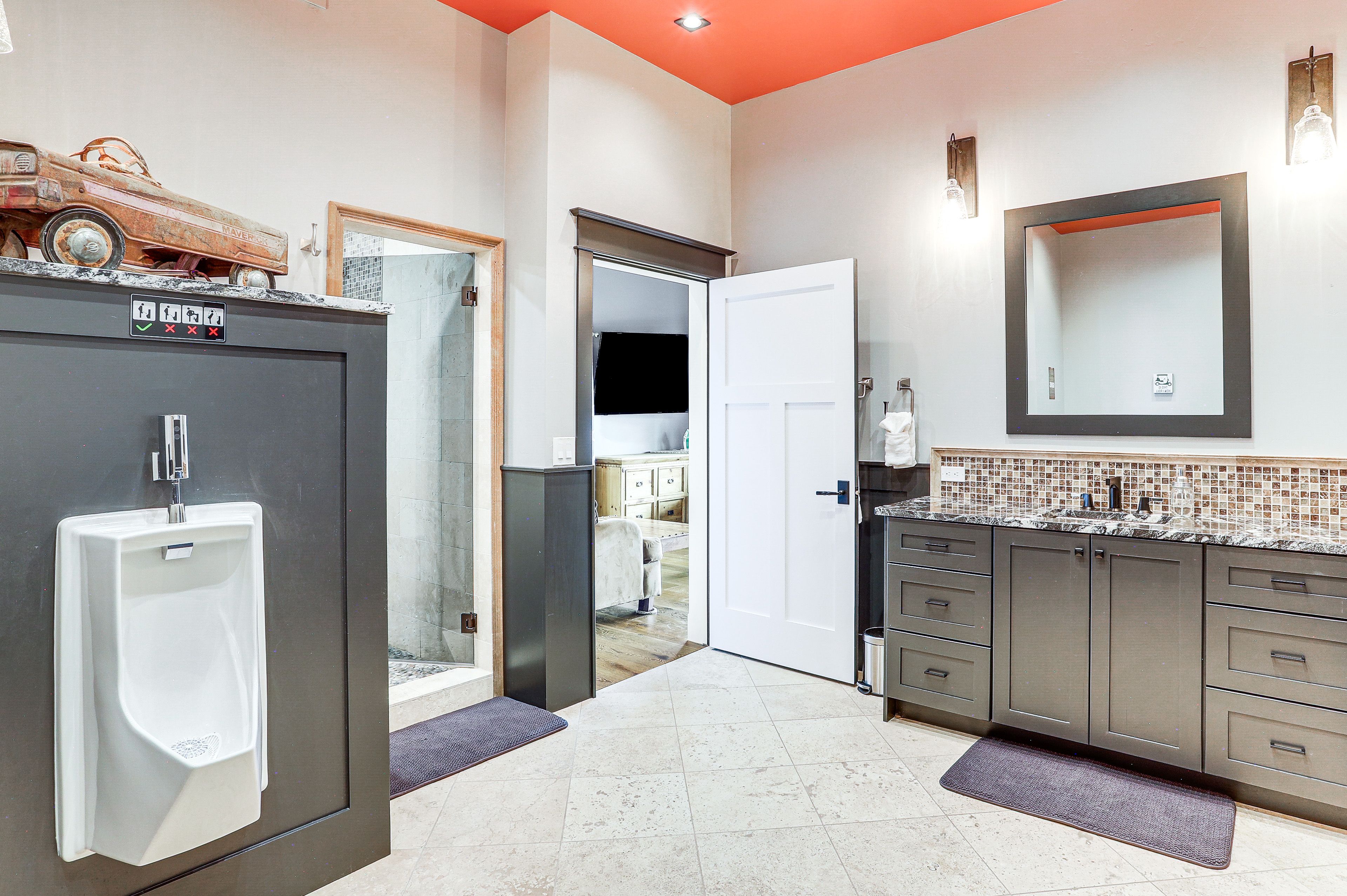 Full Bathroom | Steam Shower