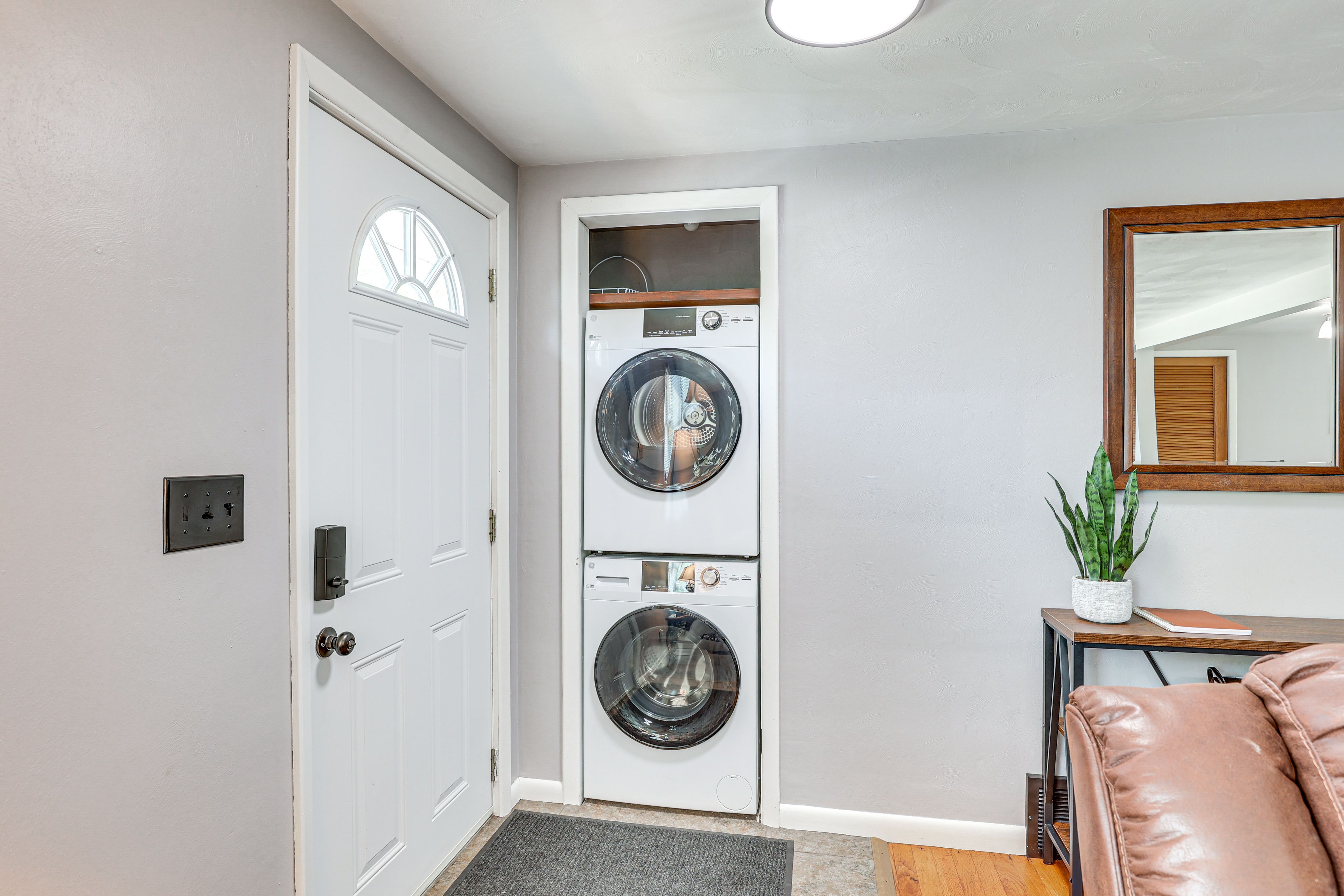 Laundry Area | Washer/Dryer