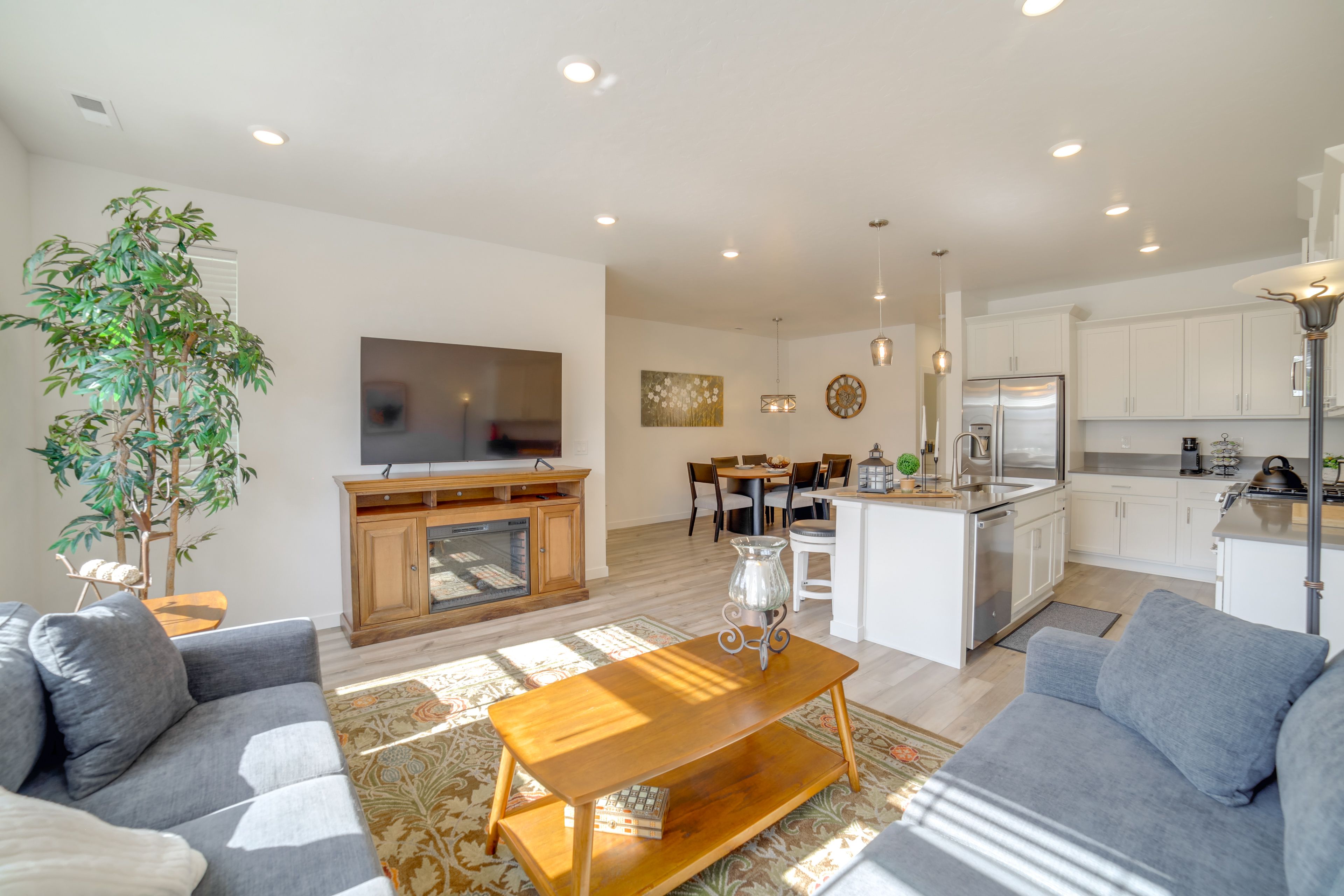 Living Room | 1st Floor | 2-Story Townhome | Central A/C & Heating