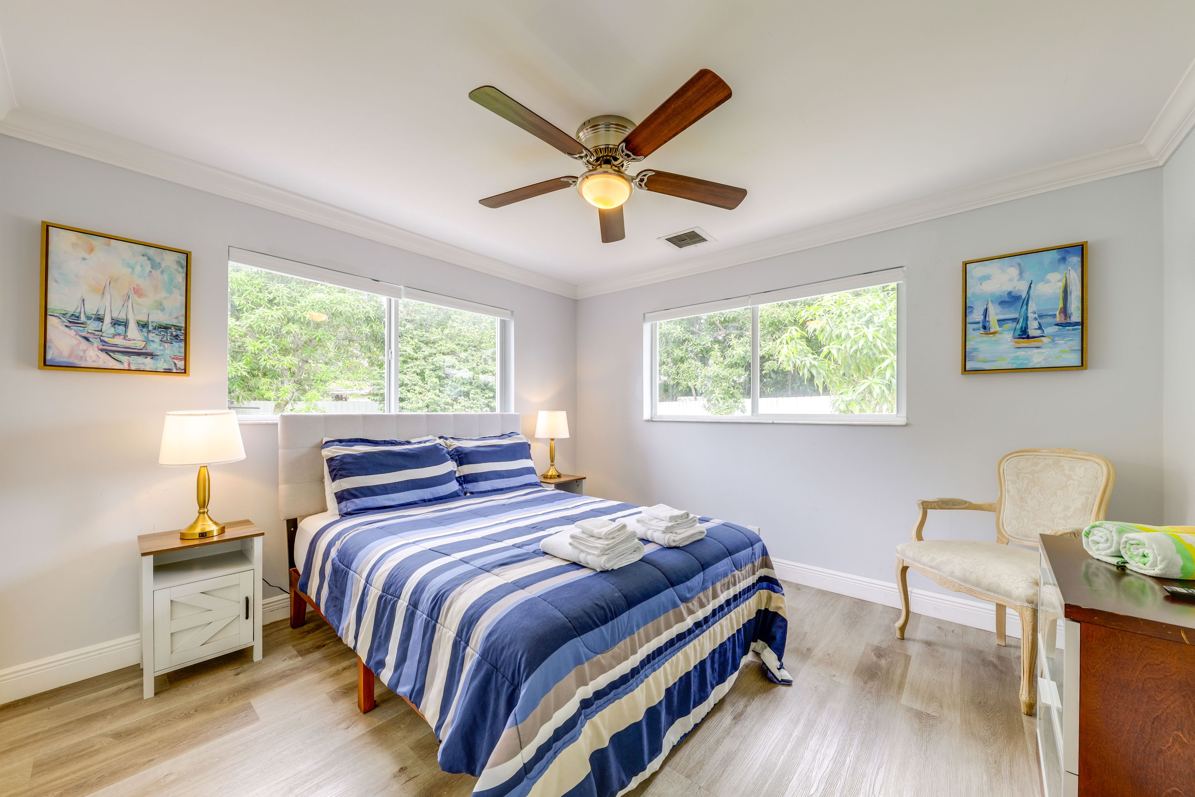 Bedroom 4 | Queen Bed