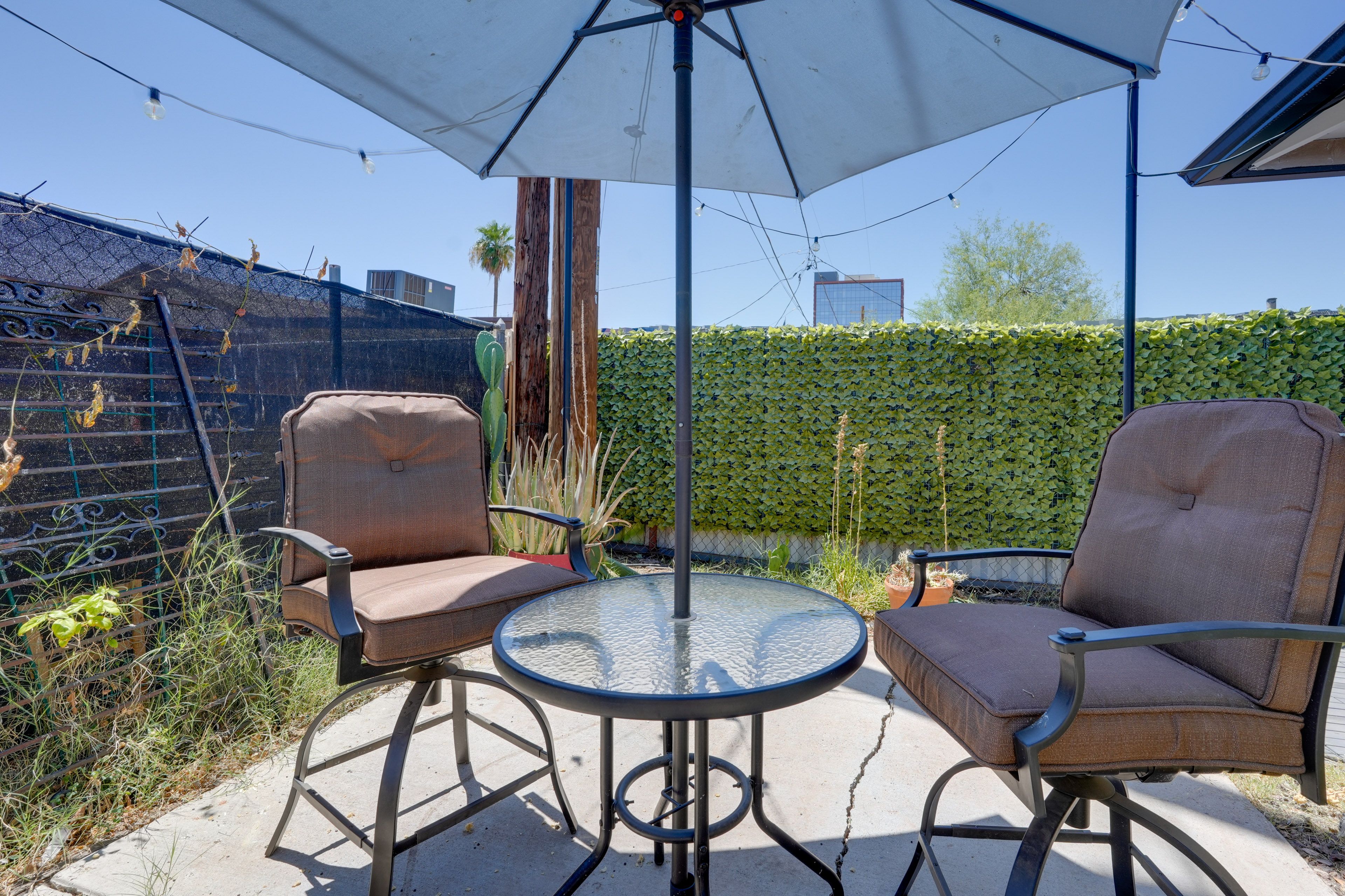 Phoenix Vacation Rental | 2BR | 1BA | 800 Sq Ft | 1 Step to Enter