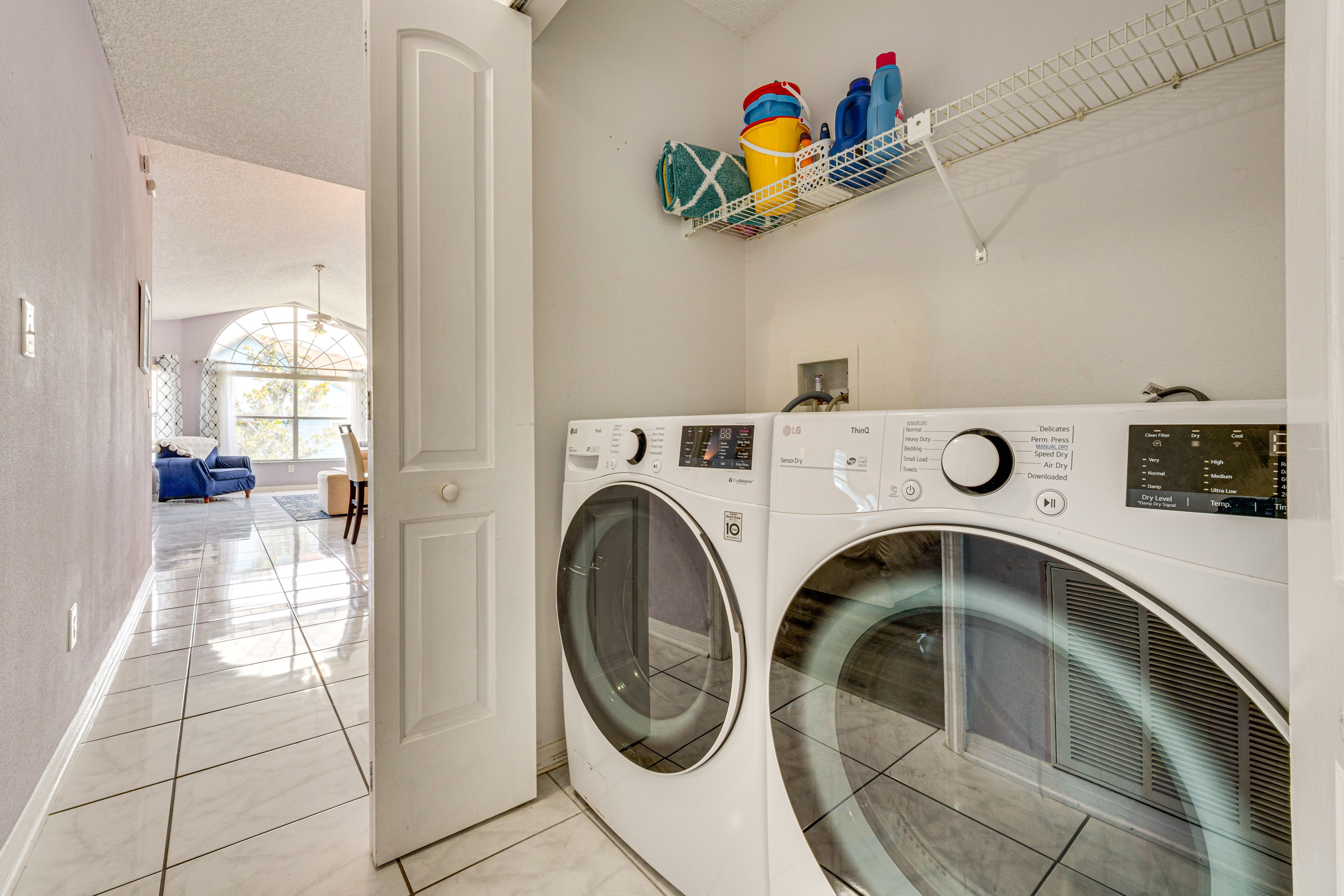 Laundry Closet | Detergent Provided