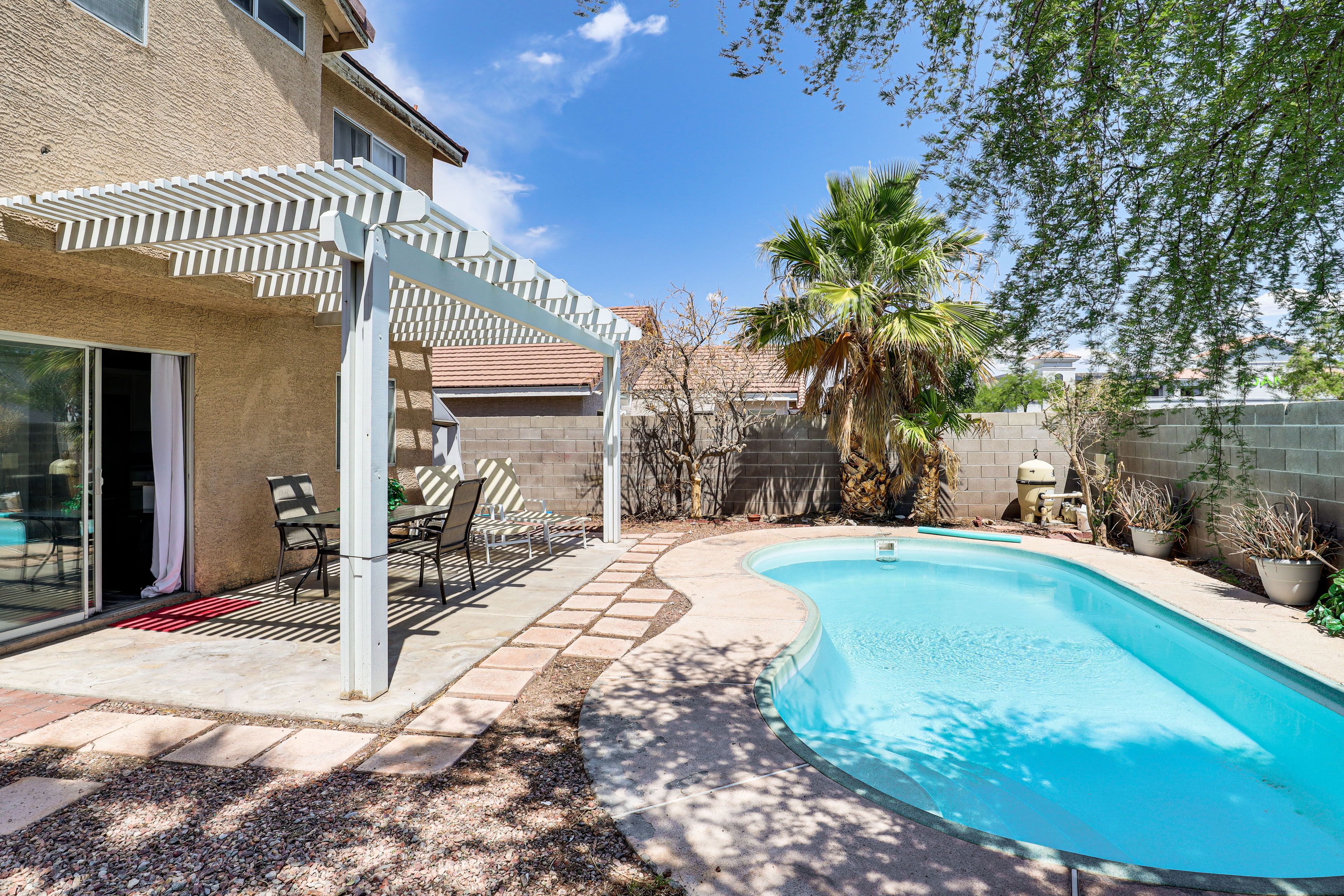 Las Vegas Vacation Rental | 3BR | 2.5BA | 1 Step to Enter | 1,700 Sq Ft