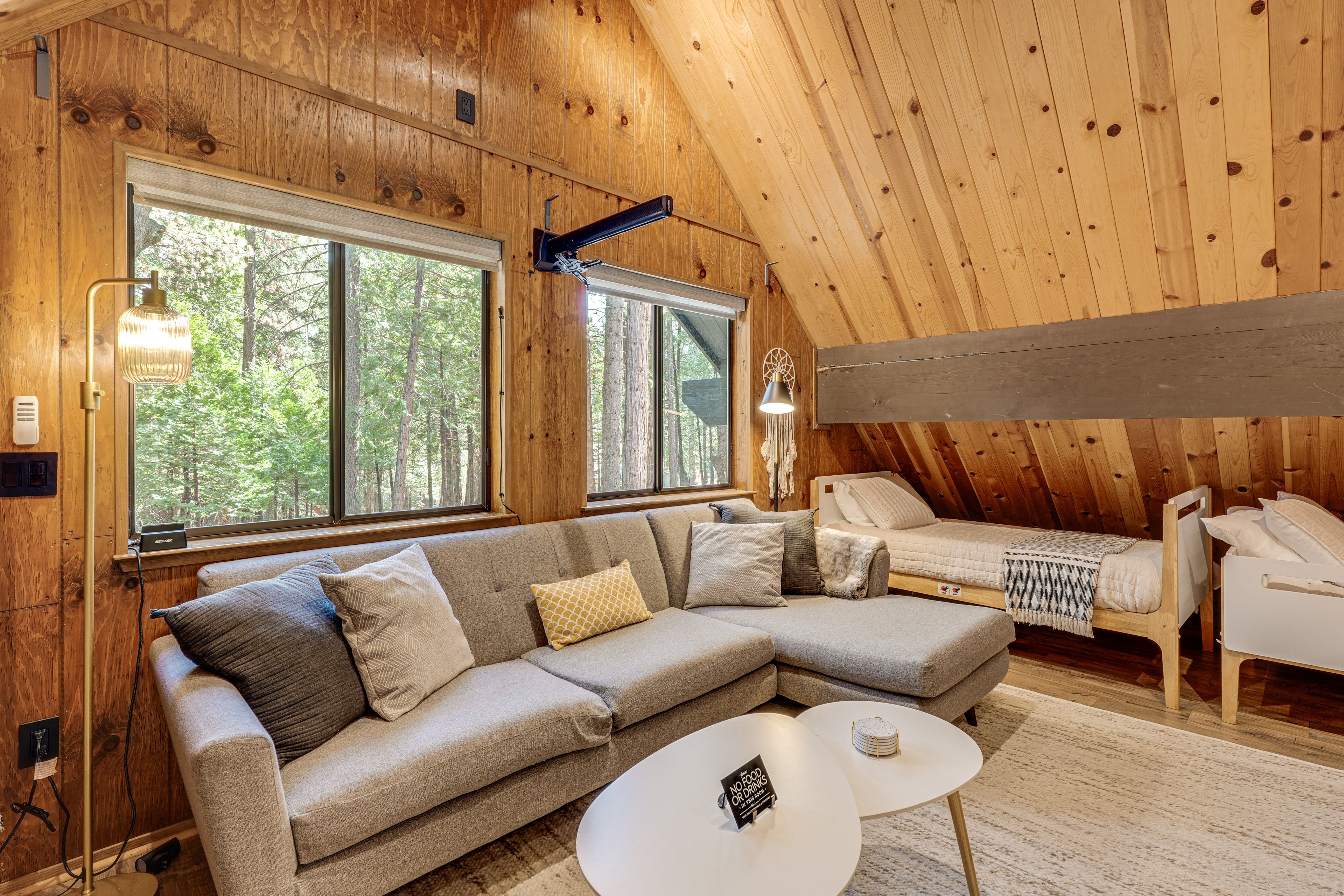 Loft | Upper Level | 2 Twin Beds