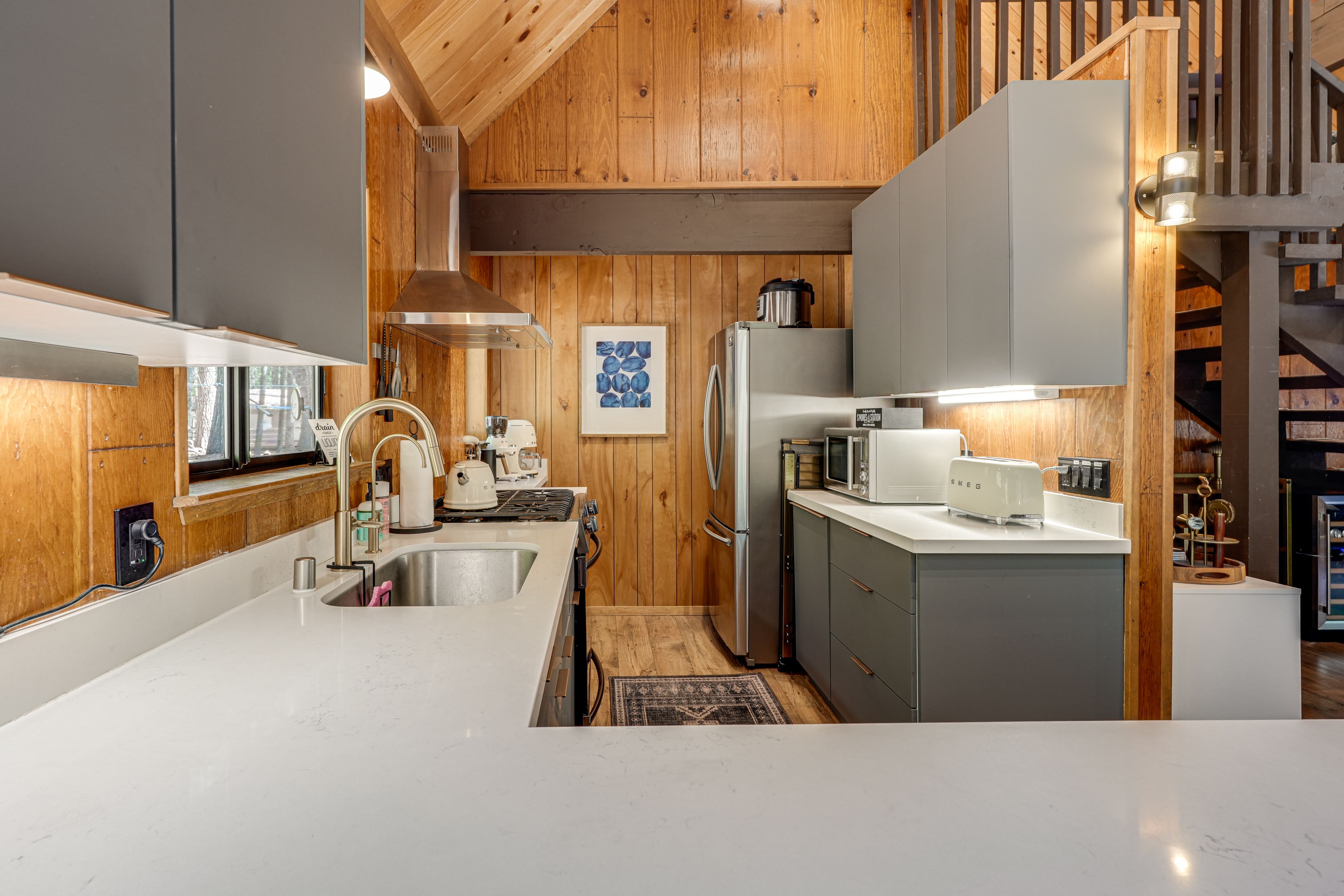 Kitchen | Main Level