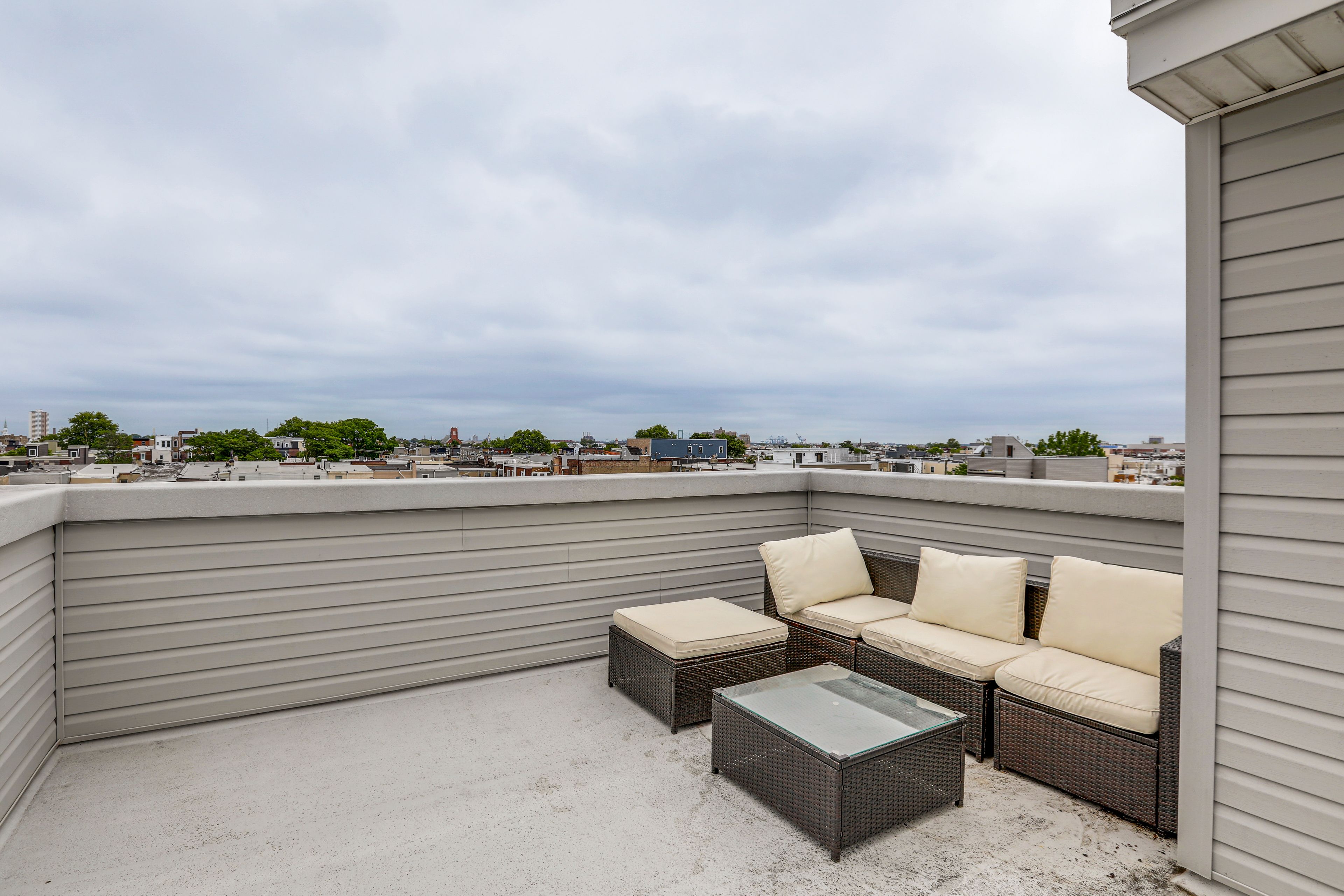Rooftop Patio w/ City Views