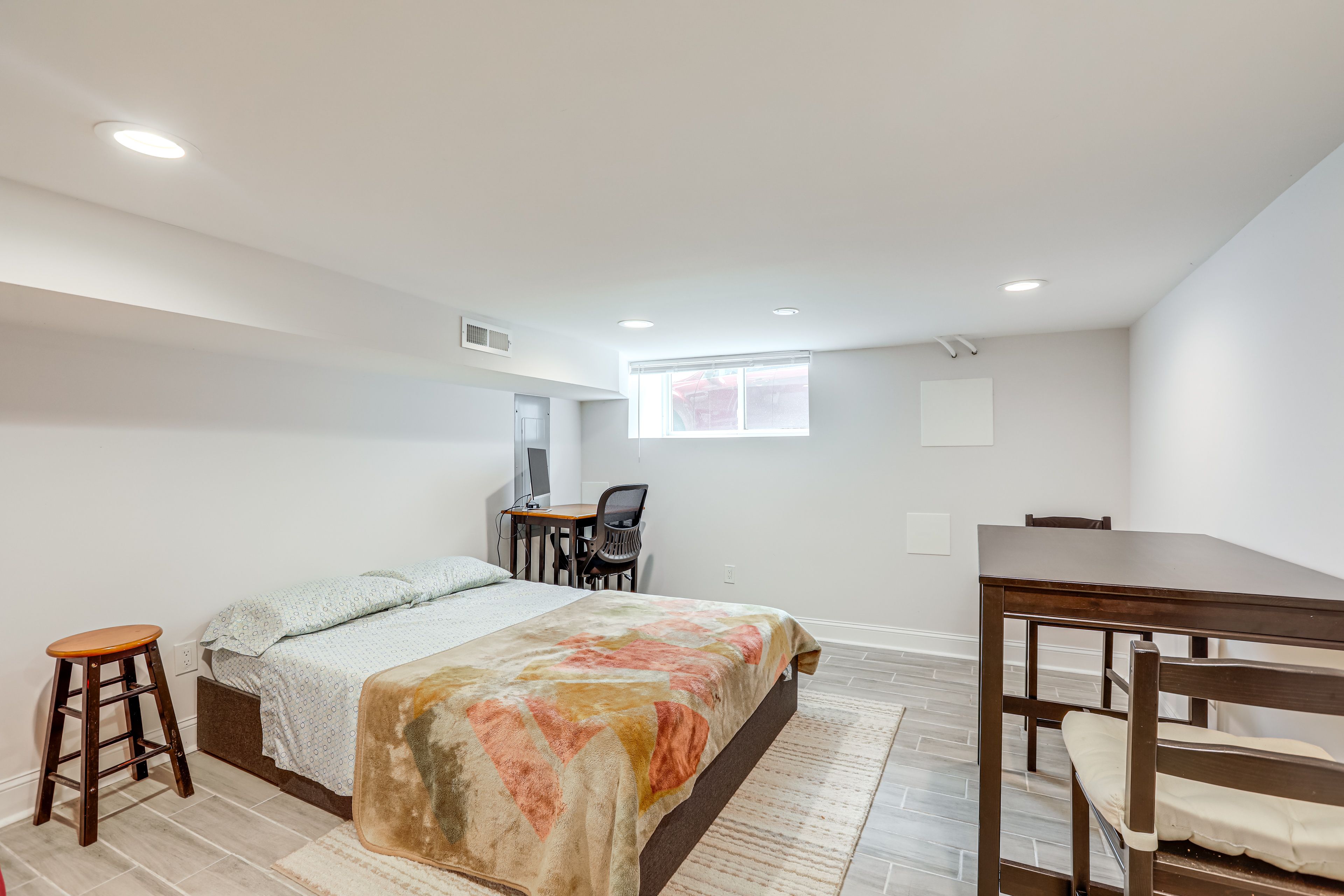 Bedroom 3 | Basement | Queen Bed | Laptop-Friendly Workspace