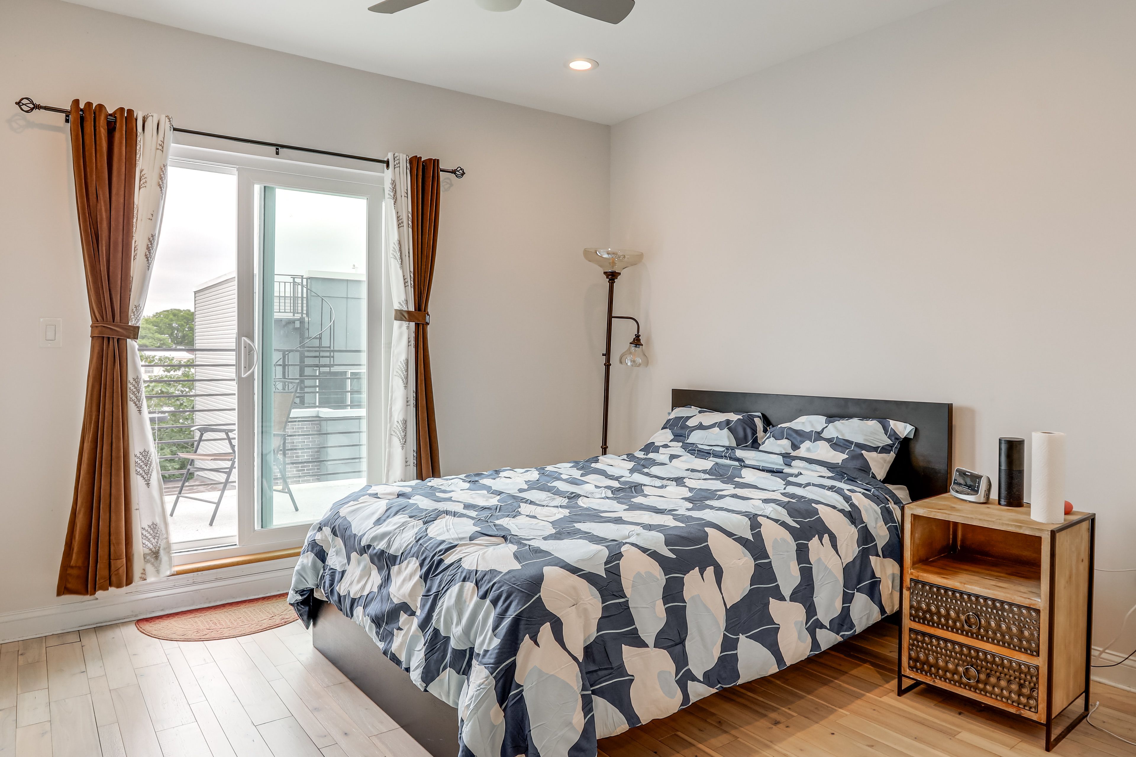 Bedroom 1 | 2nd Floor | Queen Bed