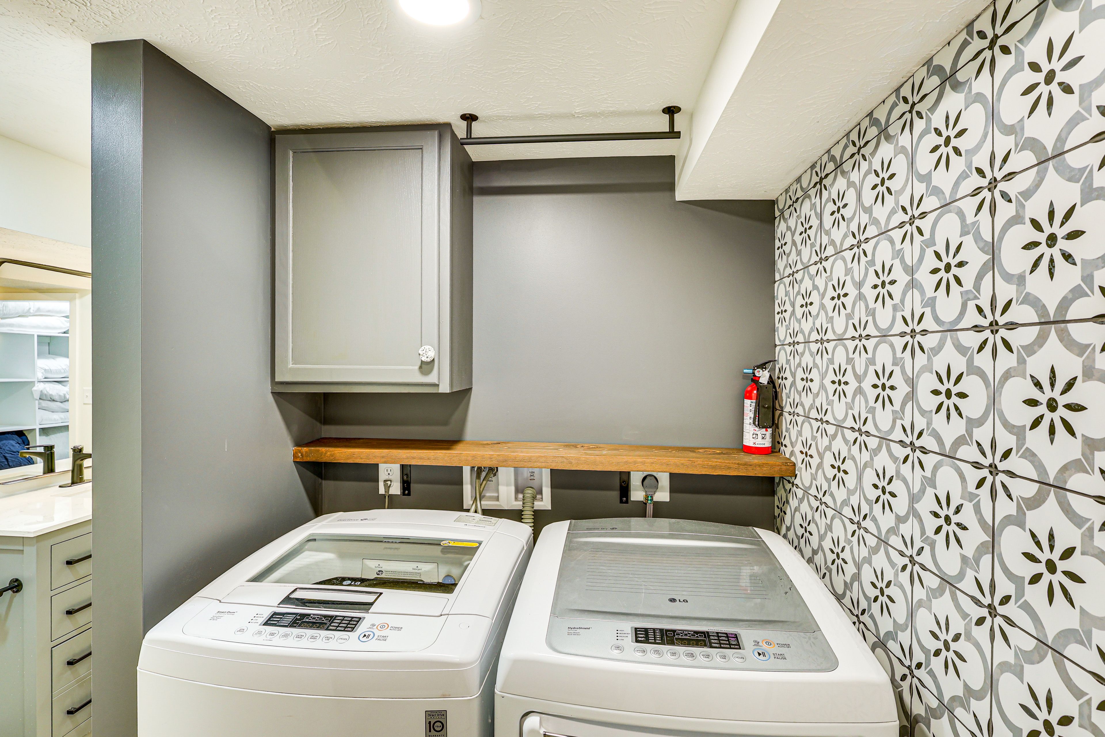 Laundry Area | Lower Floor