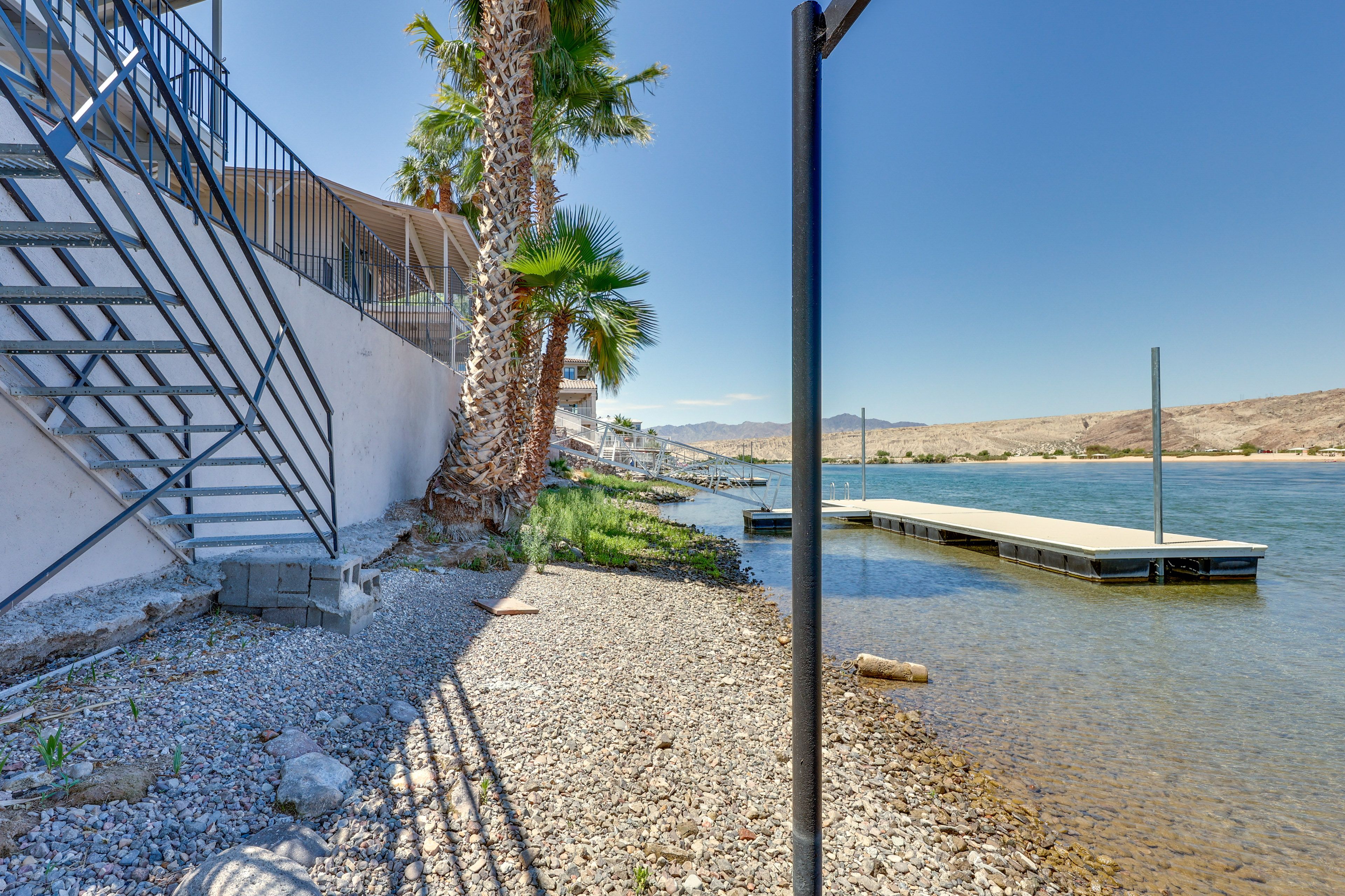 Breezy Shores | Community Dock