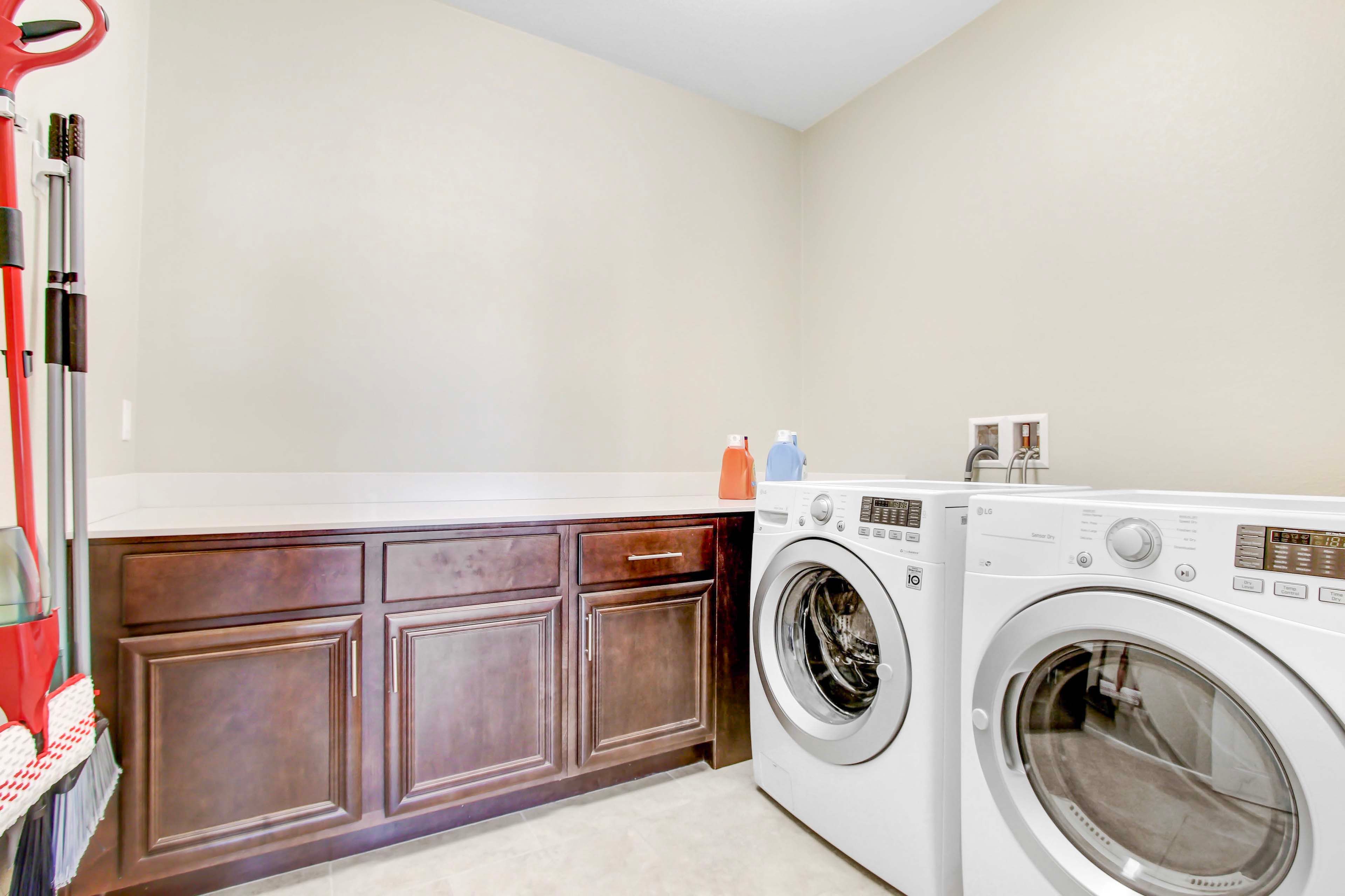 Washer & Dryer