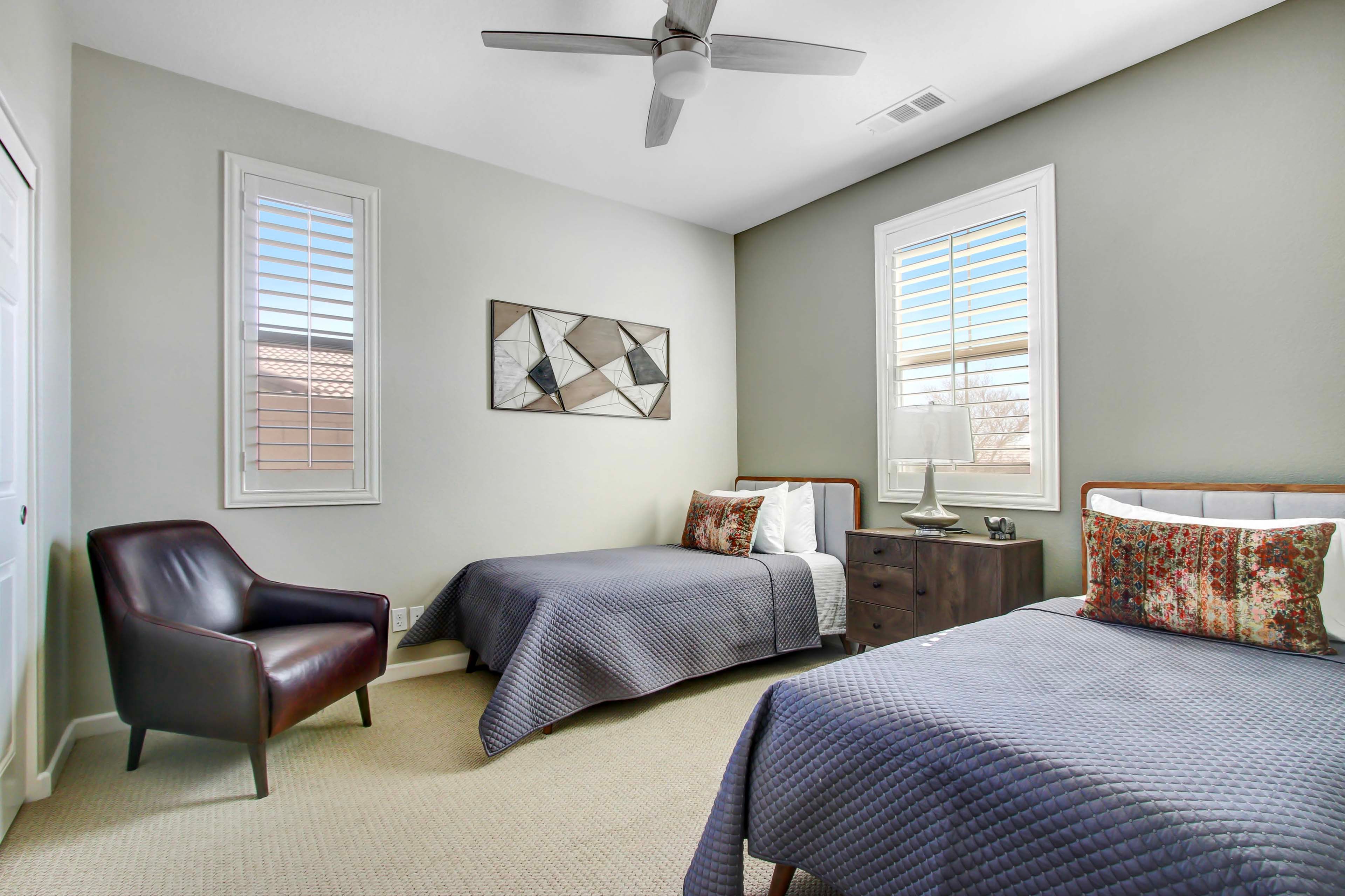 Bedroom 4 | 2 Twin Beds | Smart TV