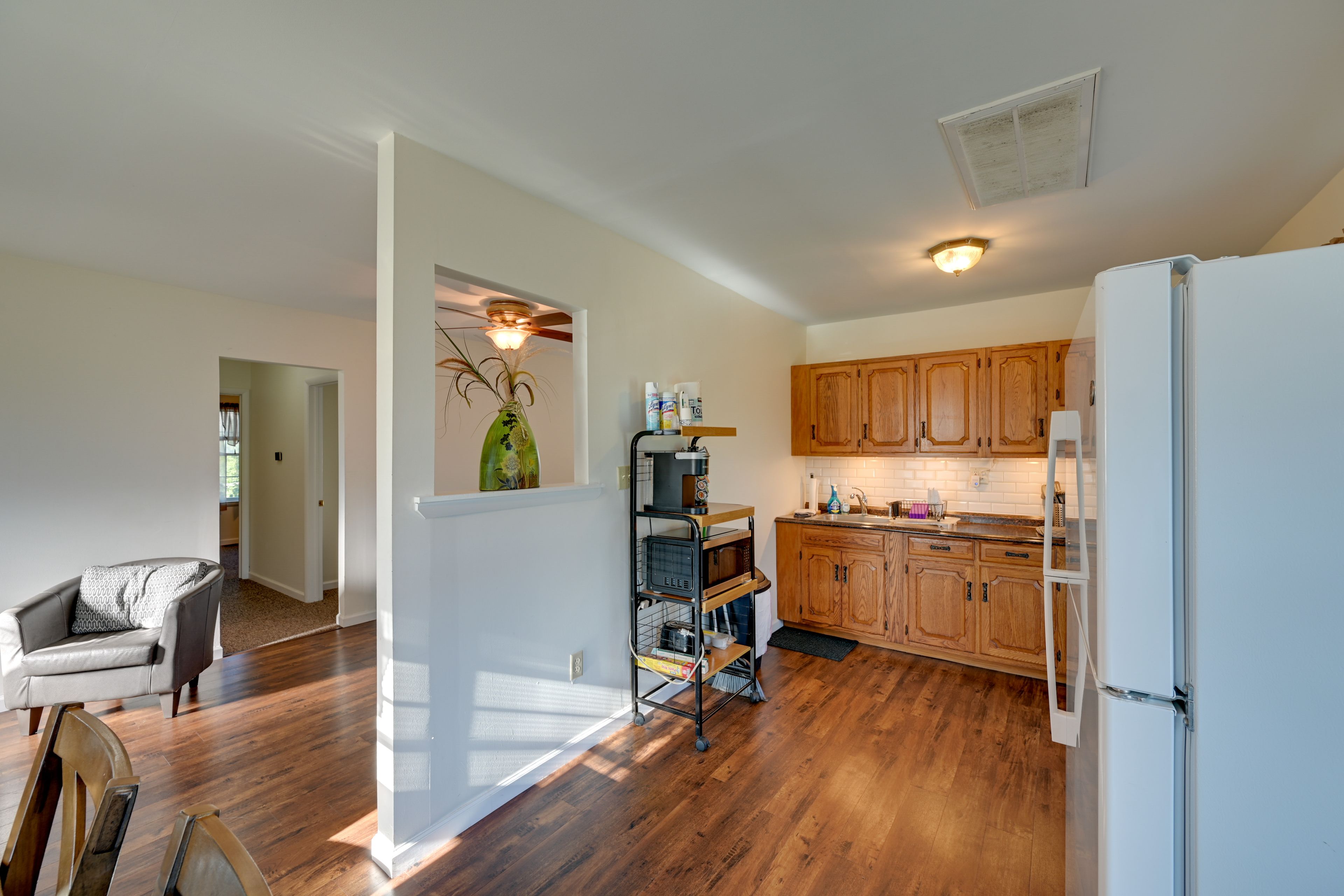 Kitchen | Cooking Basics | Keurig Coffee Maker | Microwave/Air Fryer Combo