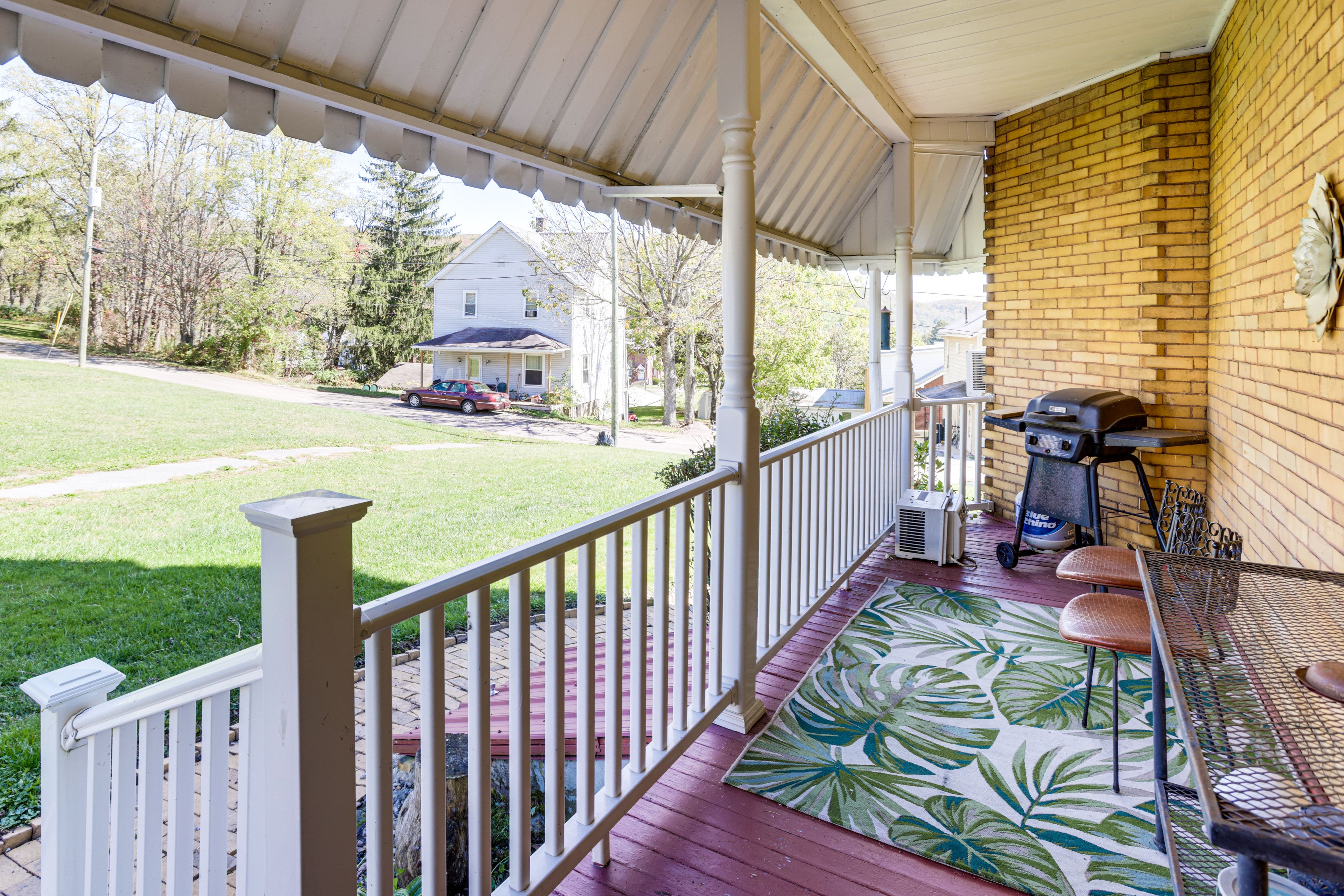Wraparound Porch w/ Seating | Gas Grill