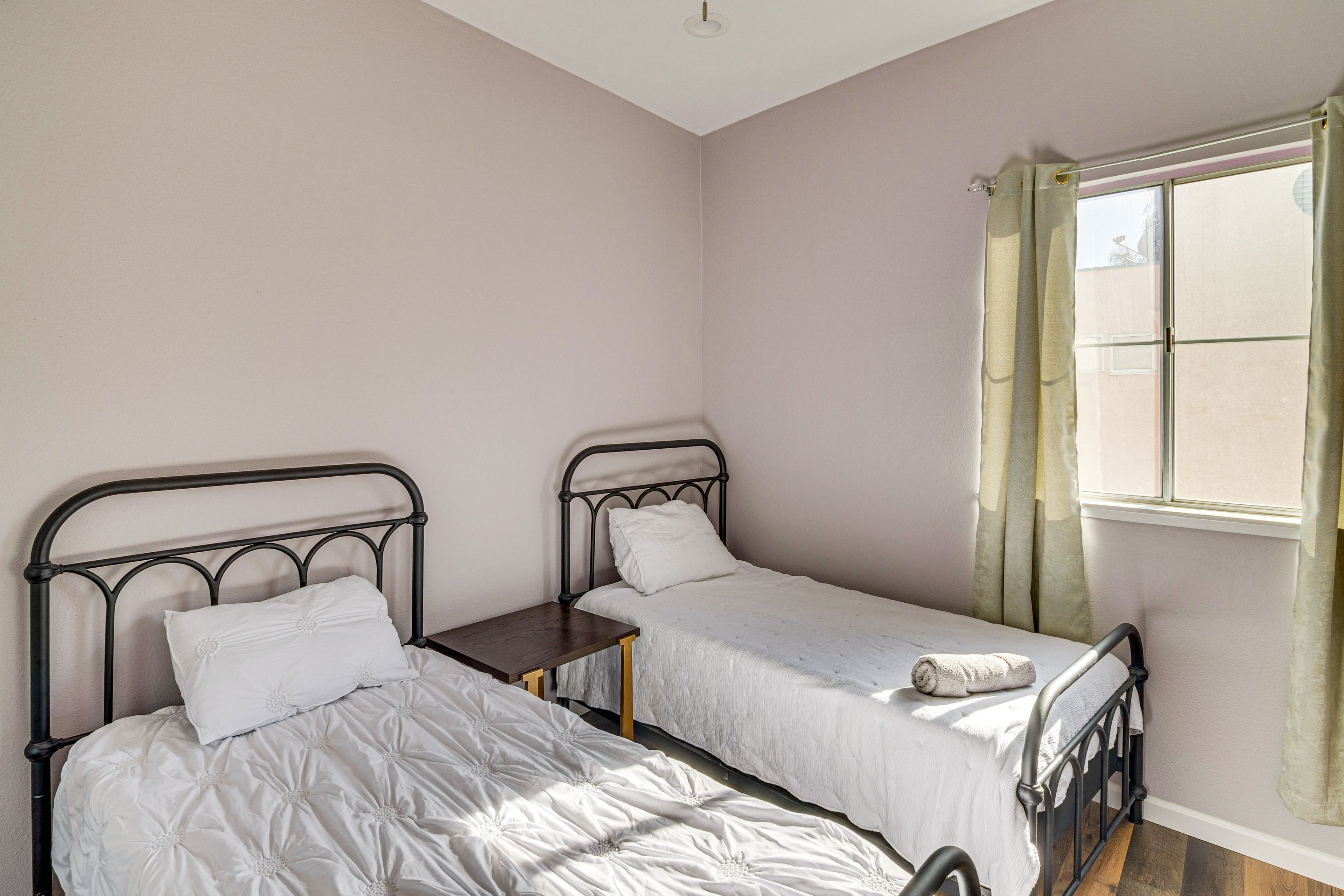 Bedroom 3 | 3rd Floor | 2 Twin Beds