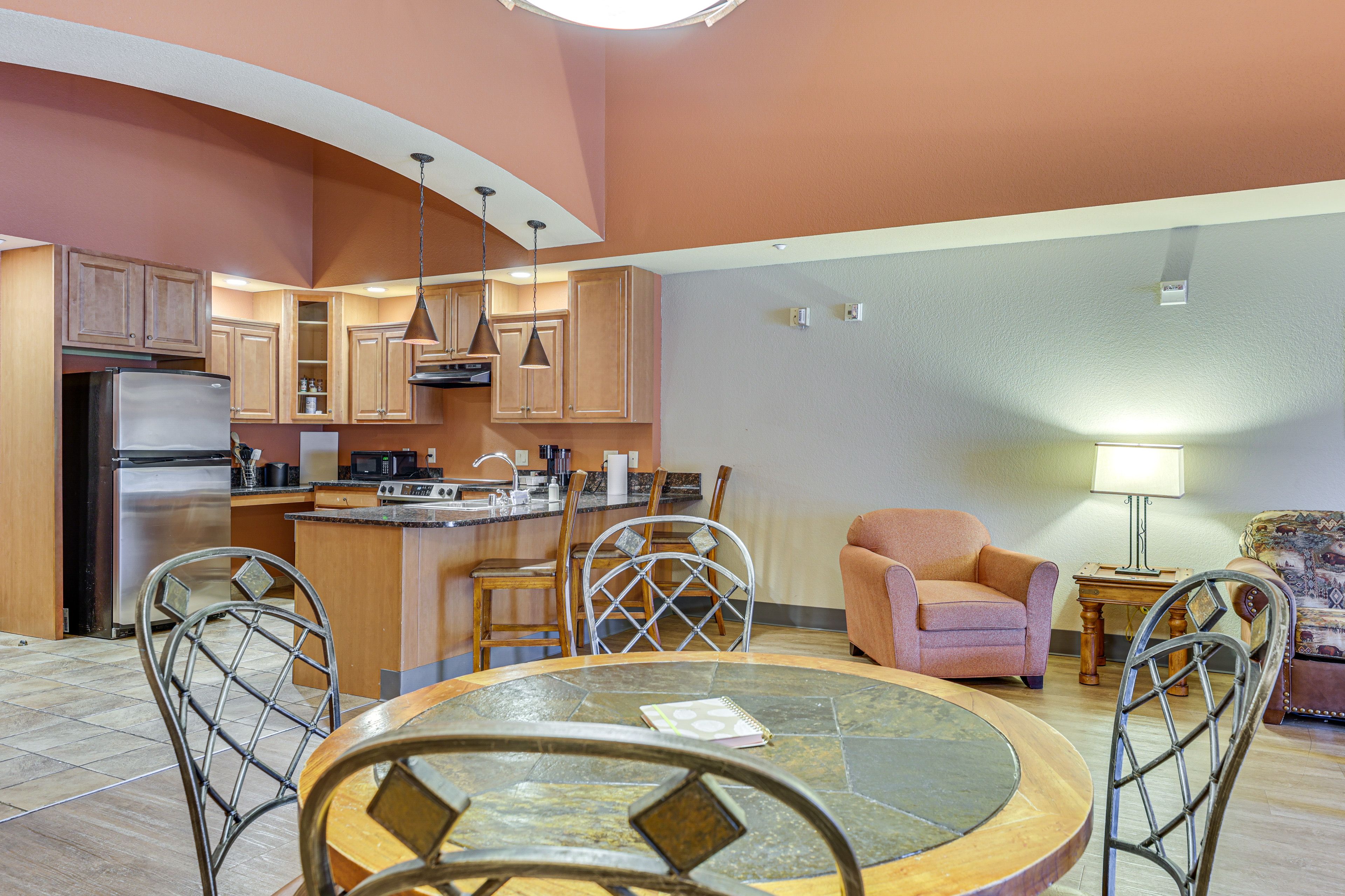 Dining Area 2