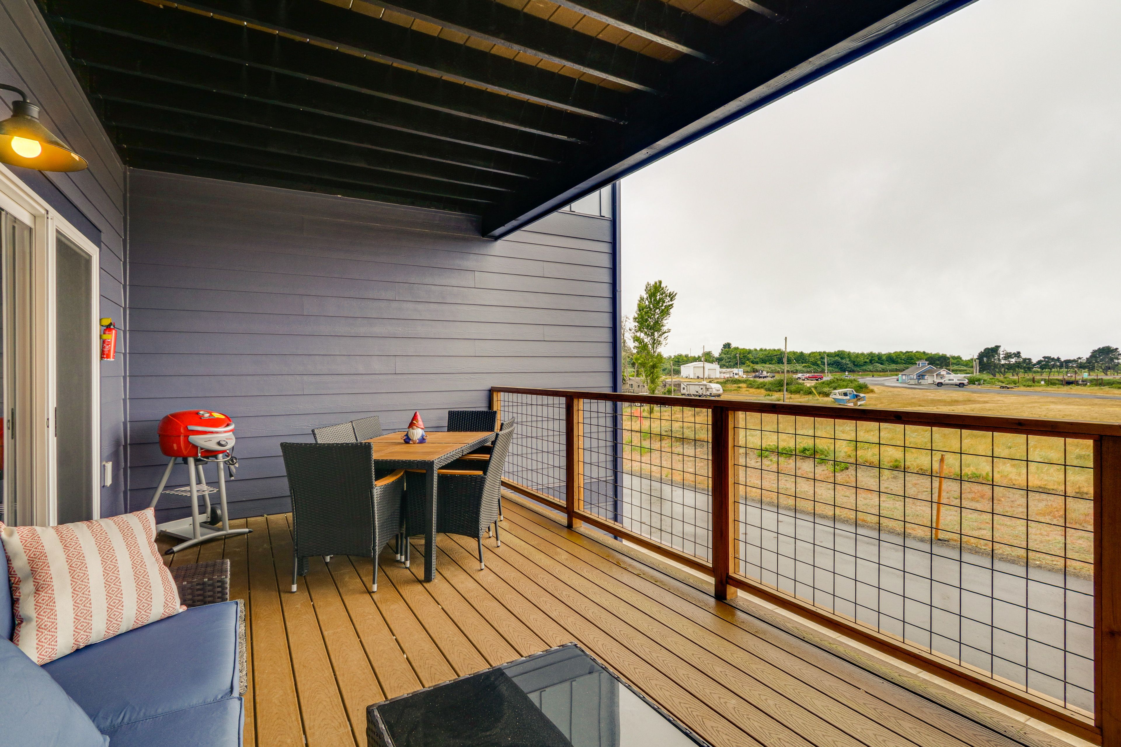 Private Balcony | 2nd Floor | Outdoor Dining | Electric Grill