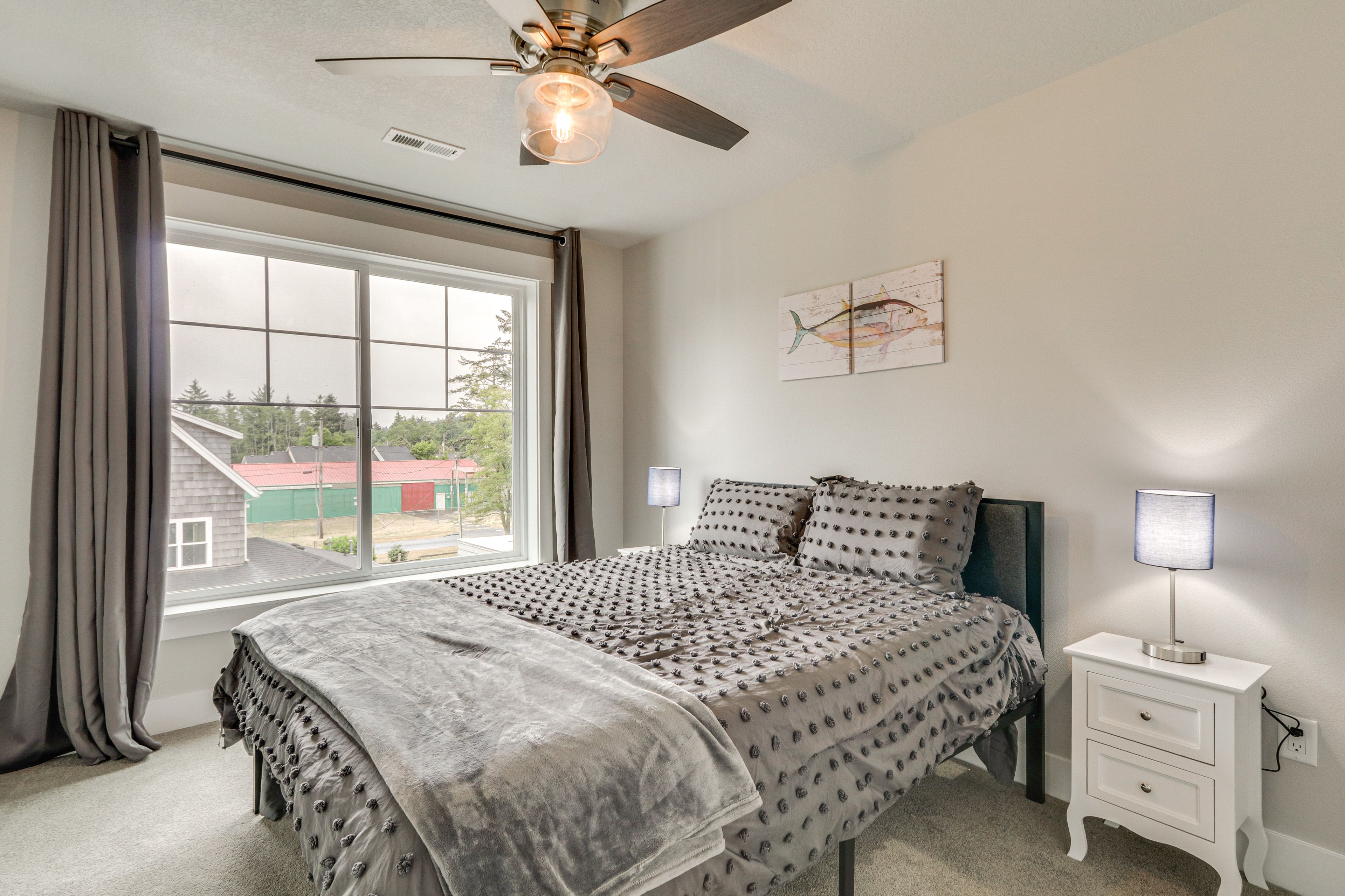 Bedroom 3 | 3rd Floor | Queen Bed