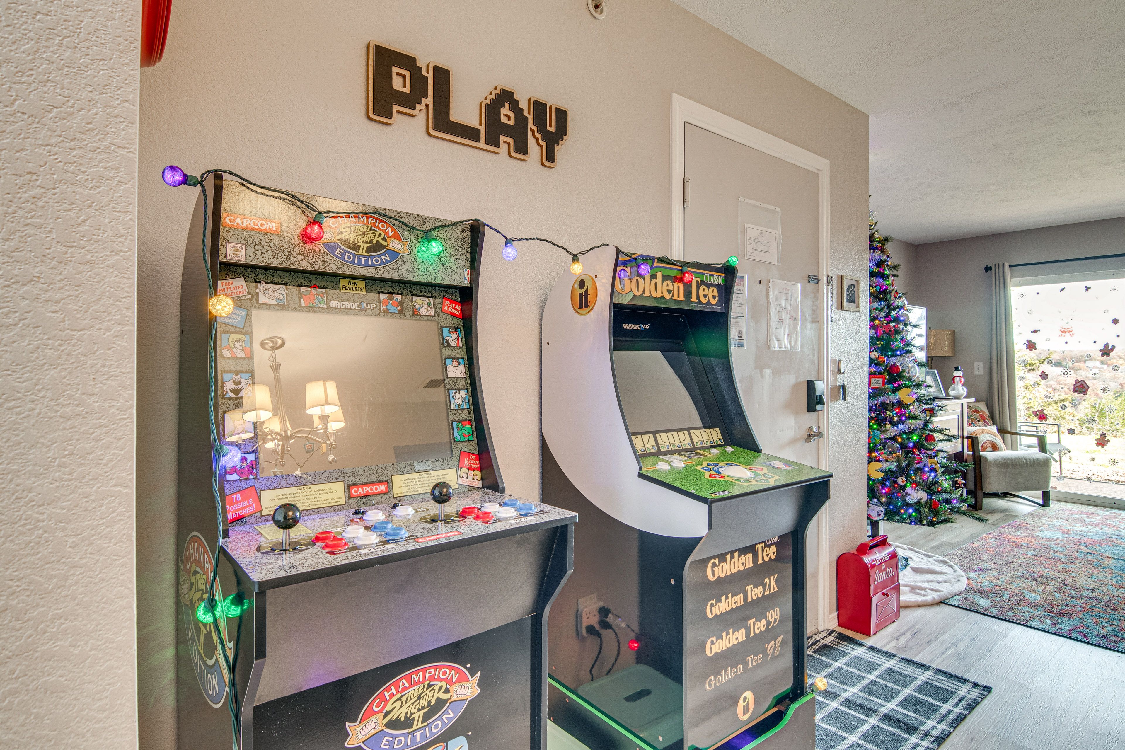 Golden Tee & Street Fighter Arcade Games