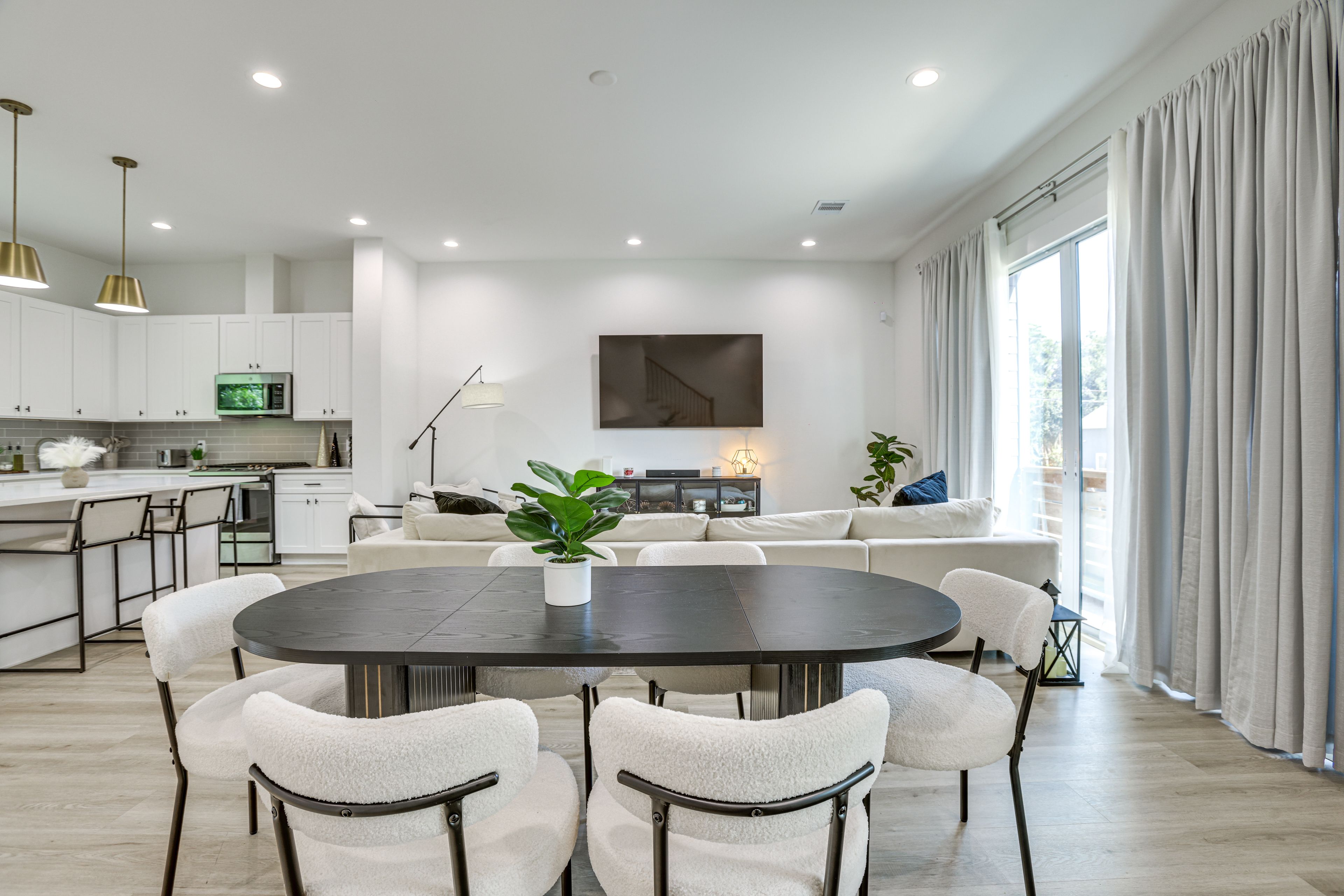 Dining Room | Balcony Access | Central A/C & Heating