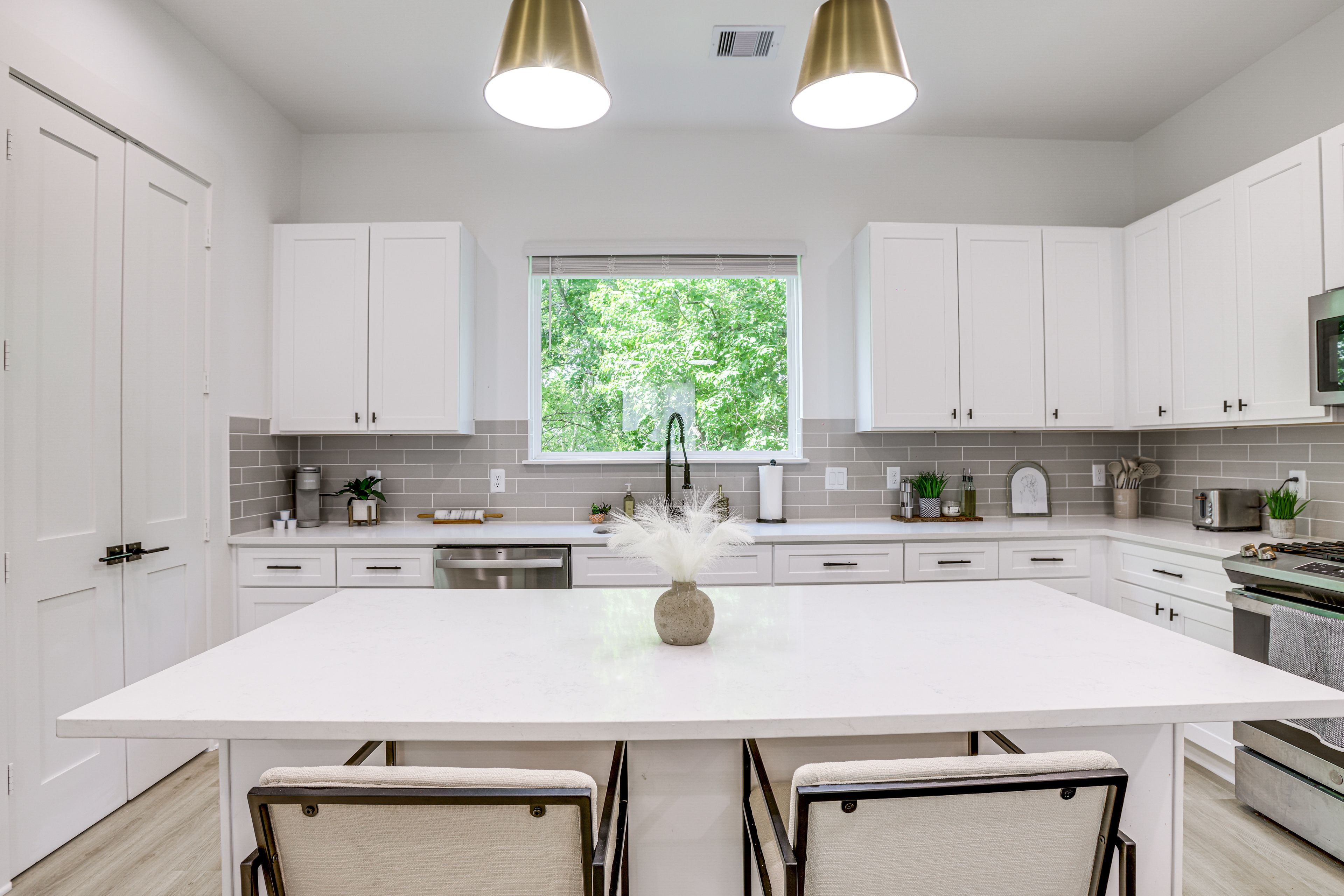 Kitchen | 2nd Floor | Keurig Coffee Maker | Cooking Basics