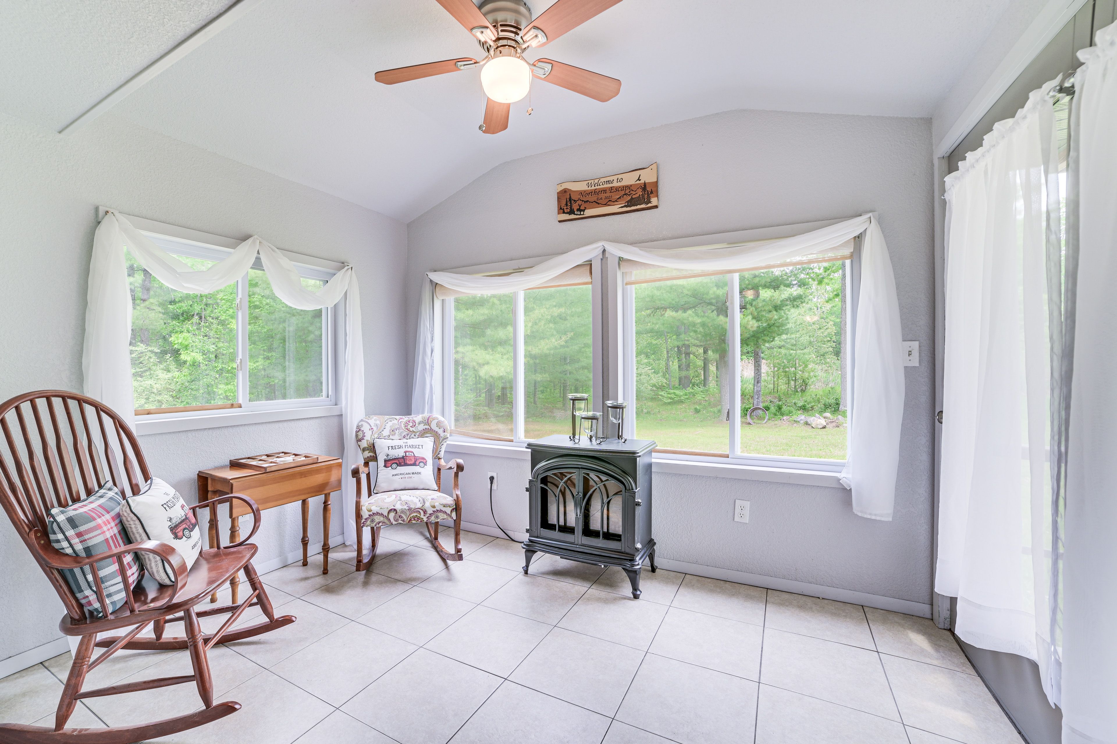 Sunroom | Single-Story House | In-Unit Laundry
