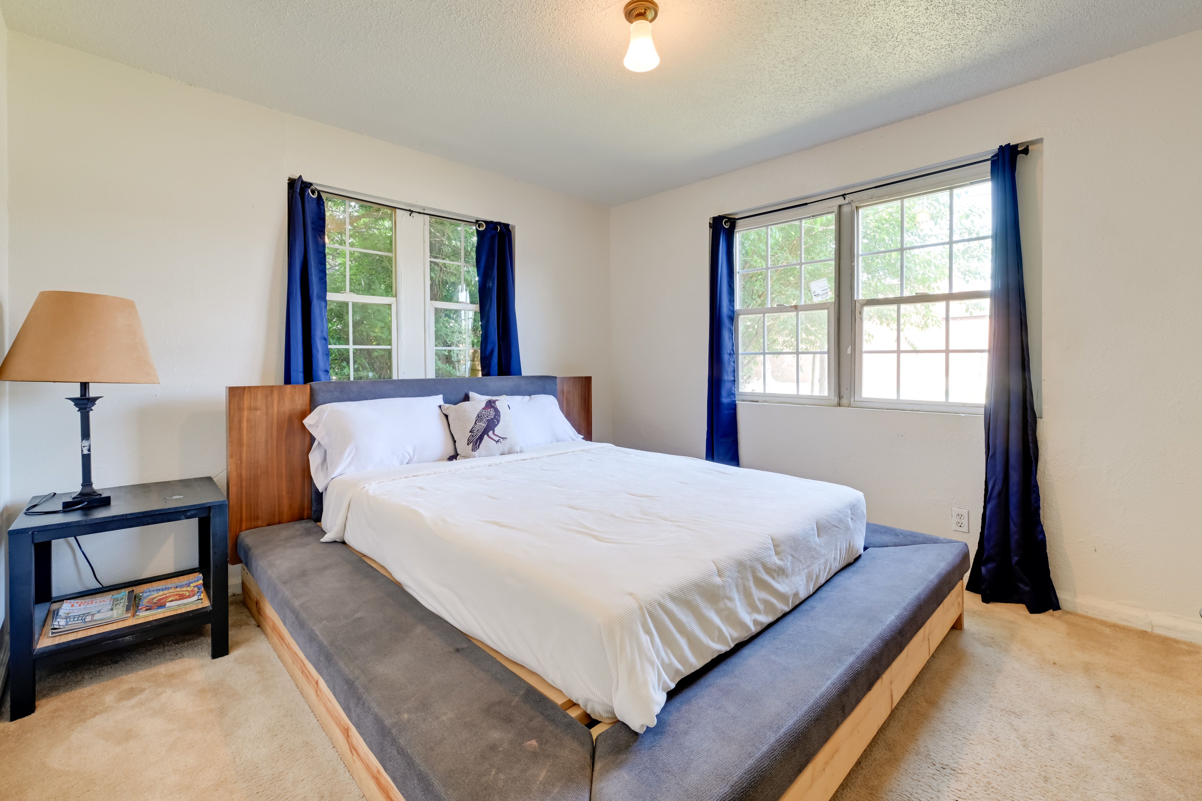 Bedroom 1 | King Bed | Linens