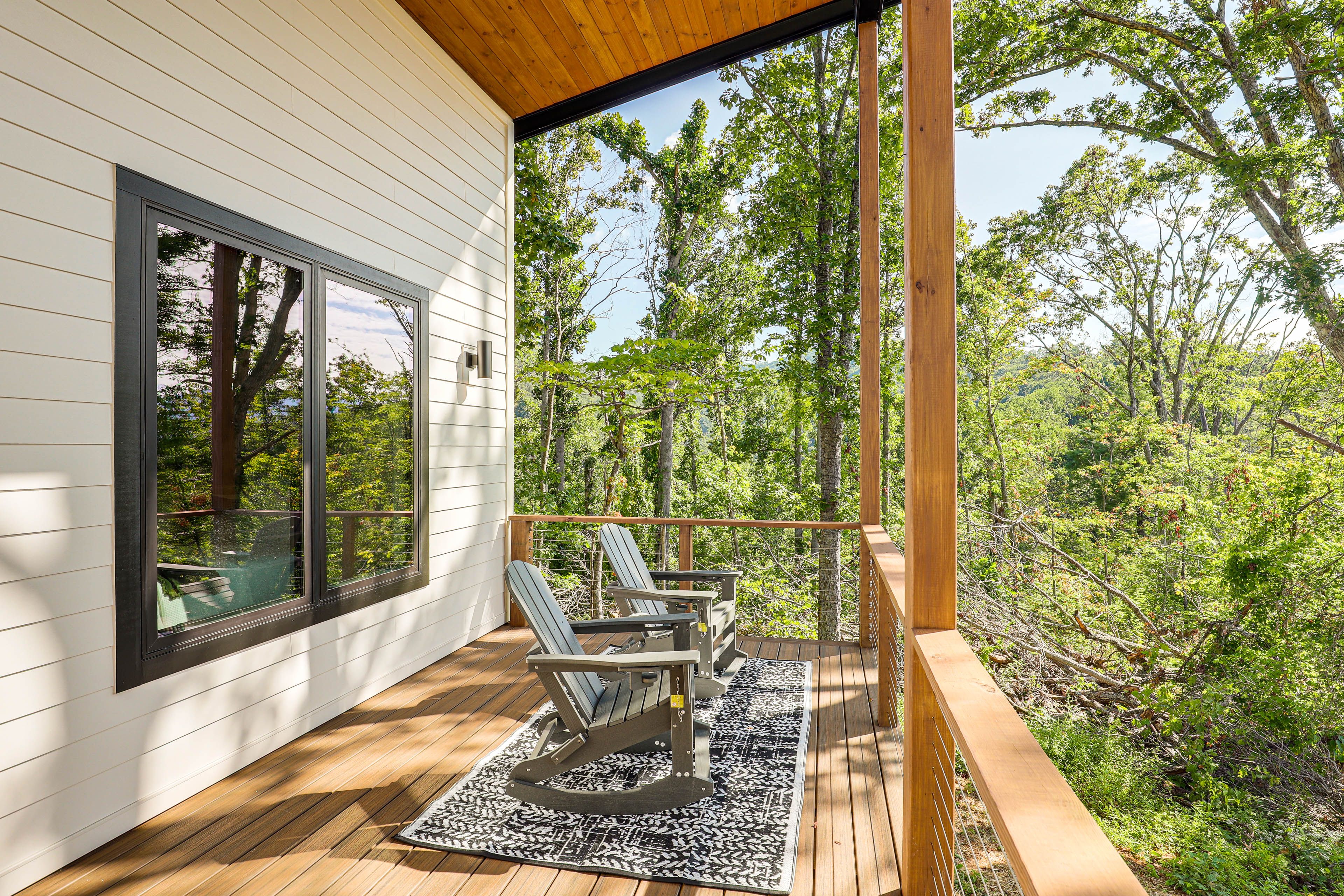 Elevated Deck | Dining Area