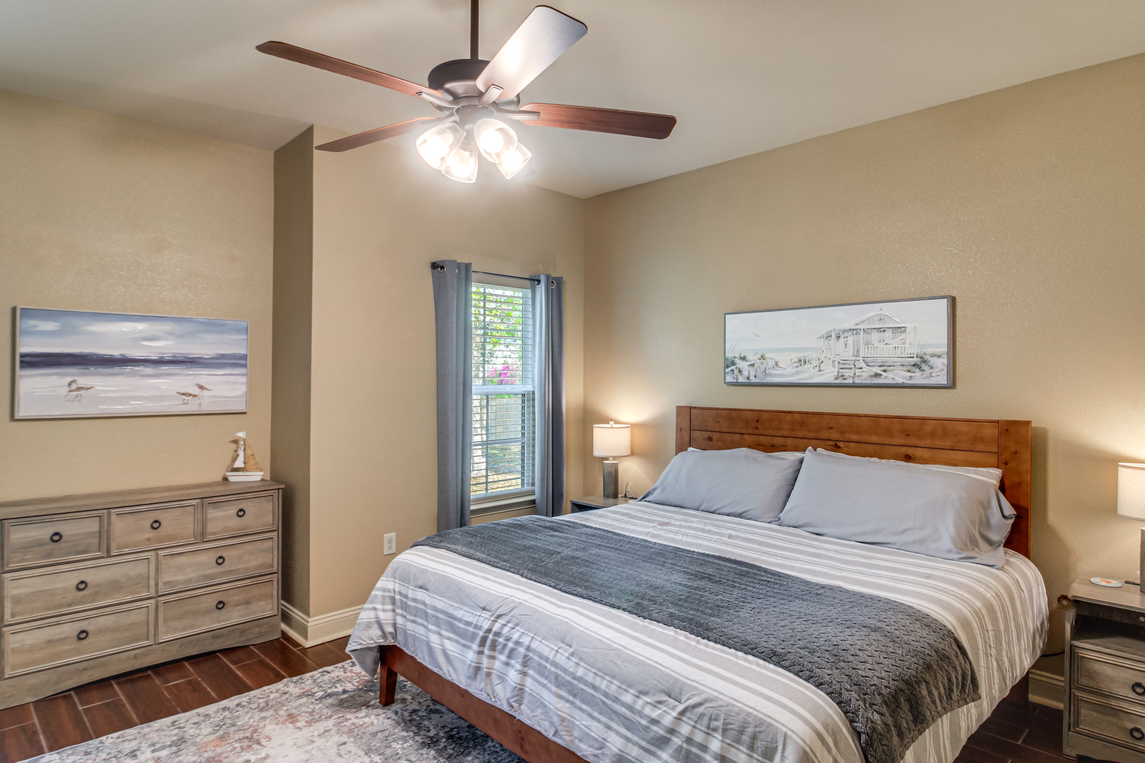 Bedroom 1 | King Bed | Linens Provided | Smart TV