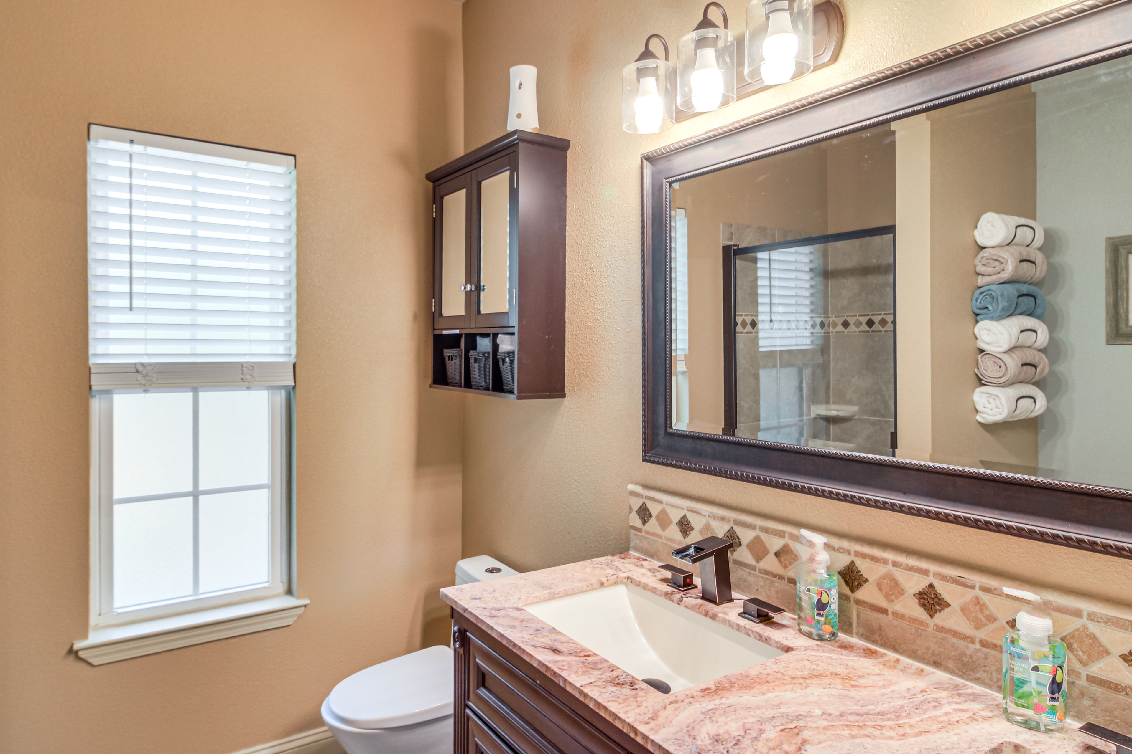 En-Suite Bathroom | Towels Provided | Jetted Tub | Rainfall Shower