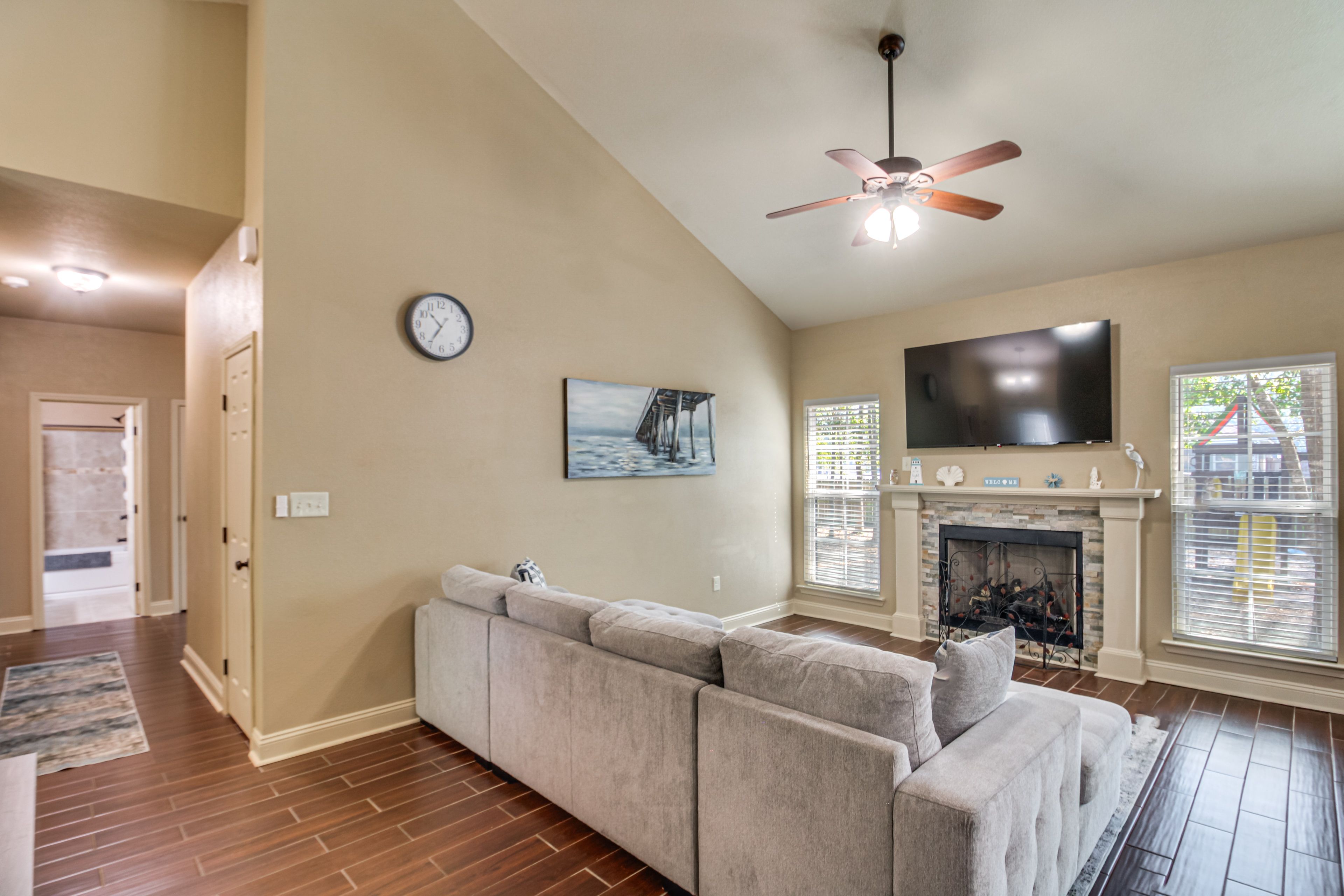 Sunroom | Board Games | Seating