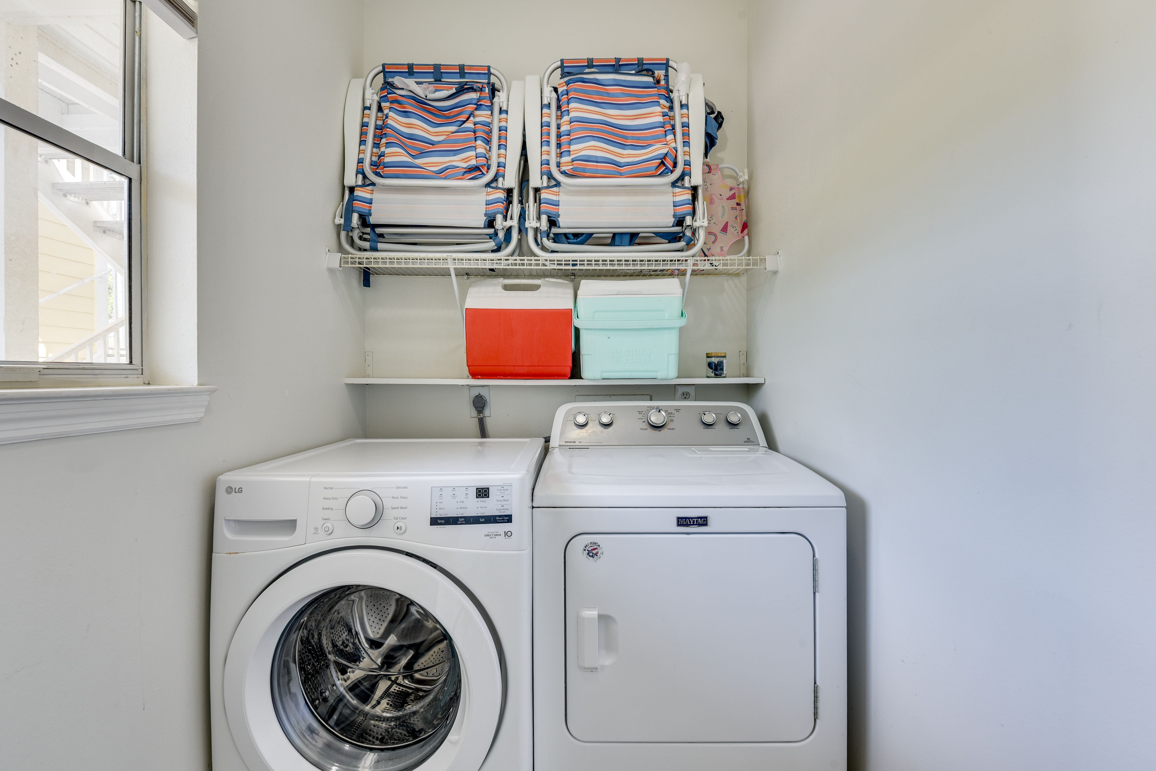 In-Unit Laundry | Beach Chairs & Coolers