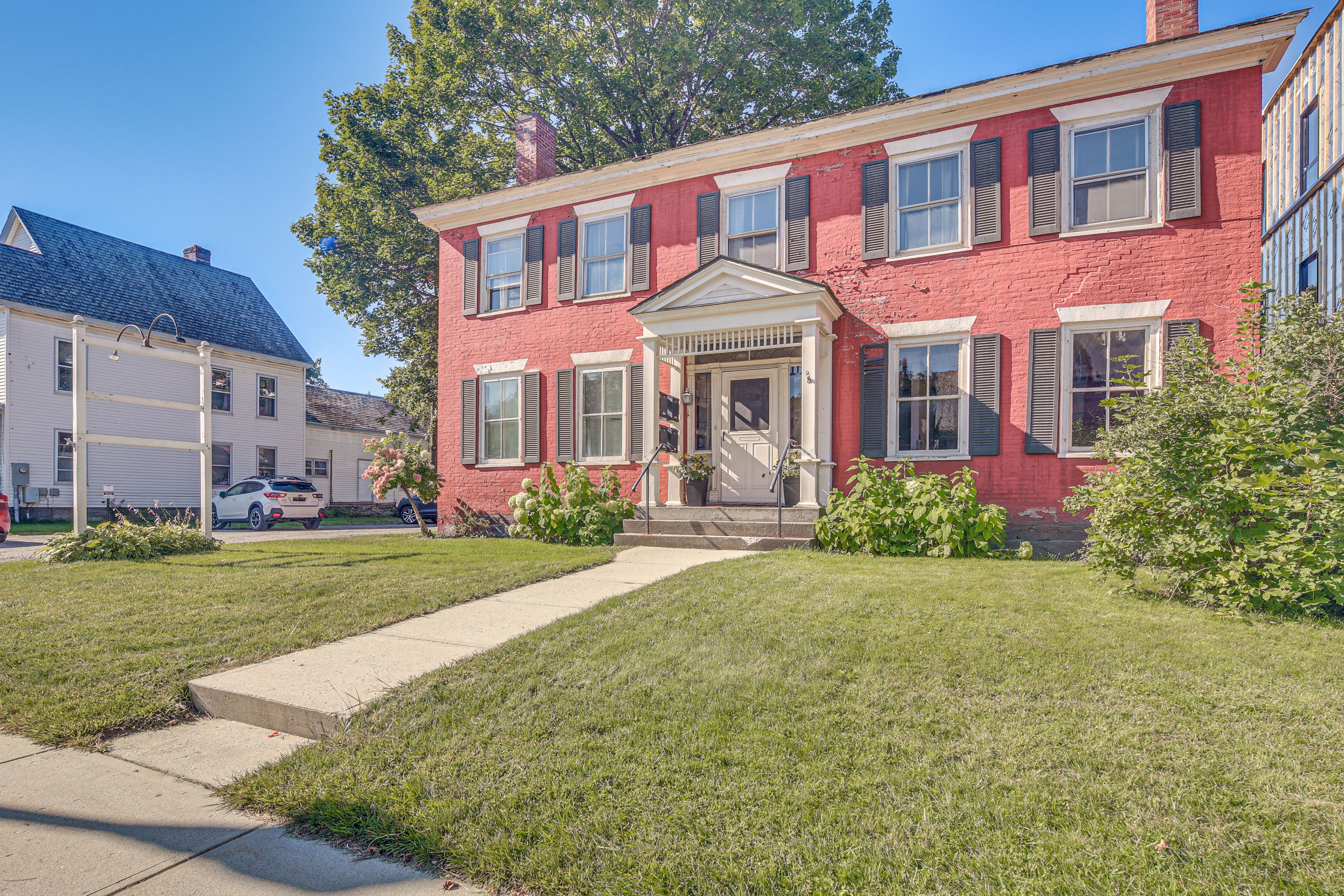 Waterbury Vacation Rental | 1BR | 1BA | Stairs Required | 500 Sq Ft