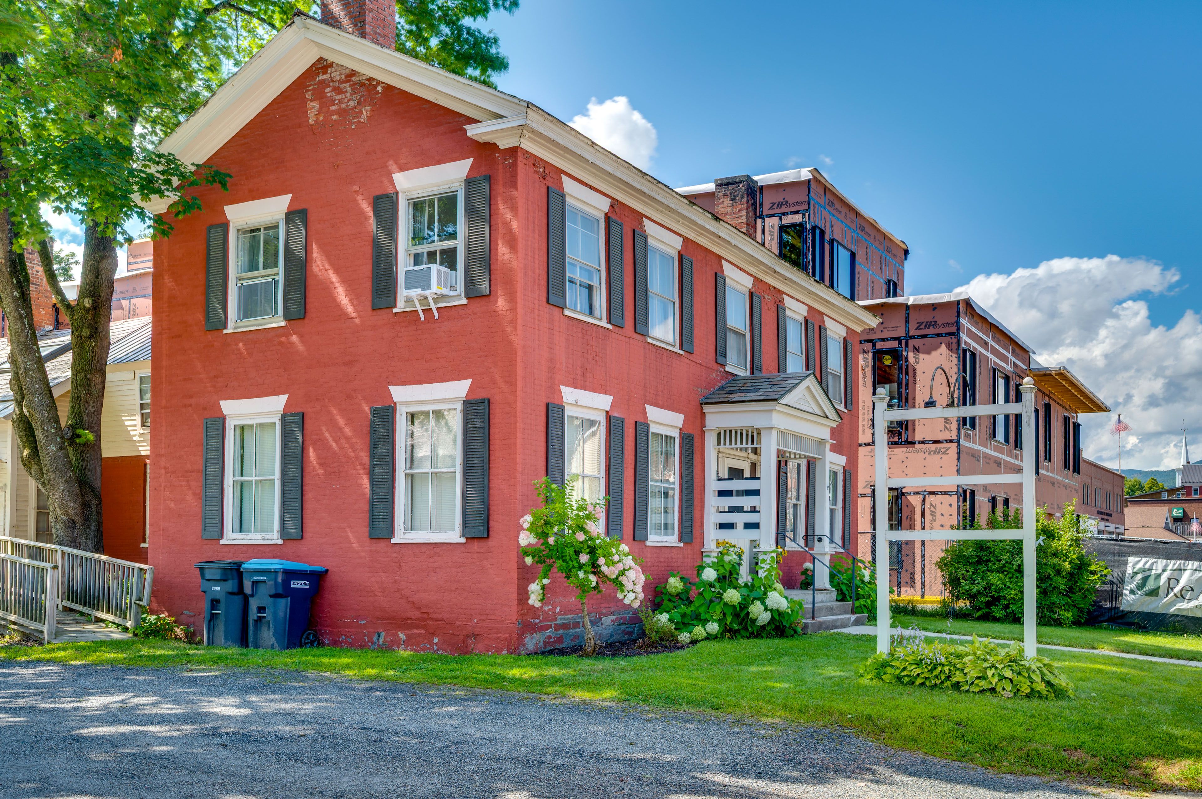 Parking | Shared Lot (1 Vehicle)