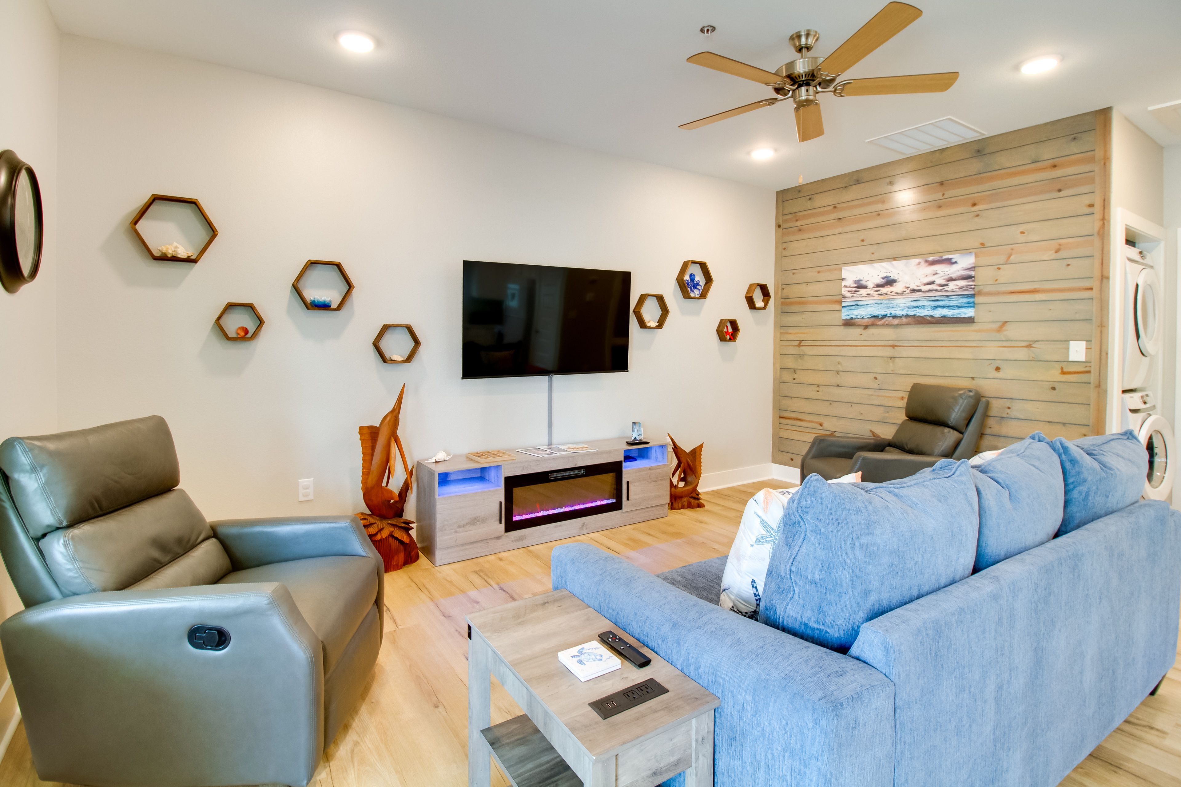 Rockport Vacation Rental | 1BR | 1BA | 720 Sq Ft | Step-Free Access