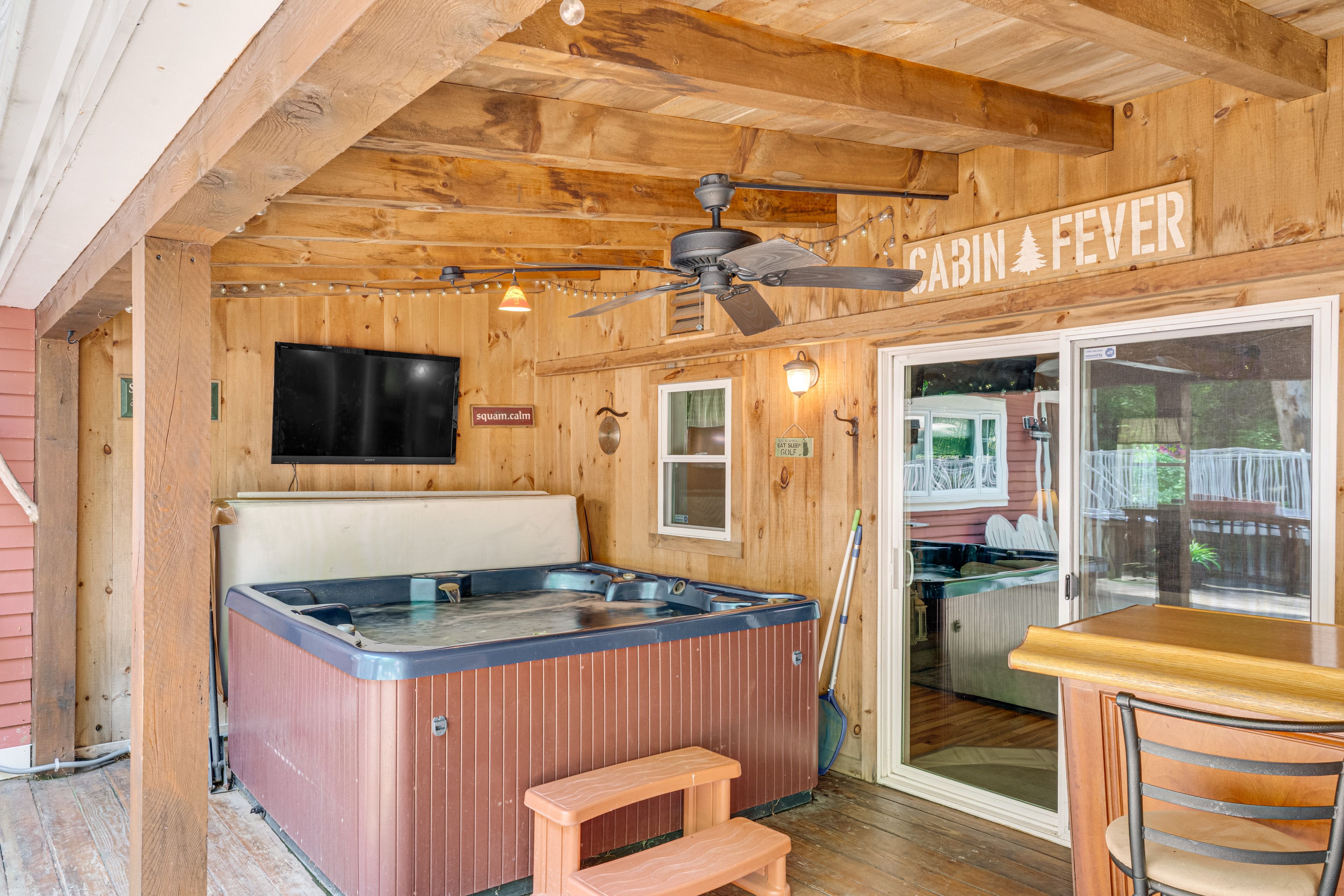 Deck | Bar | Grills | Outdoor Dining Areas | Hot Tub