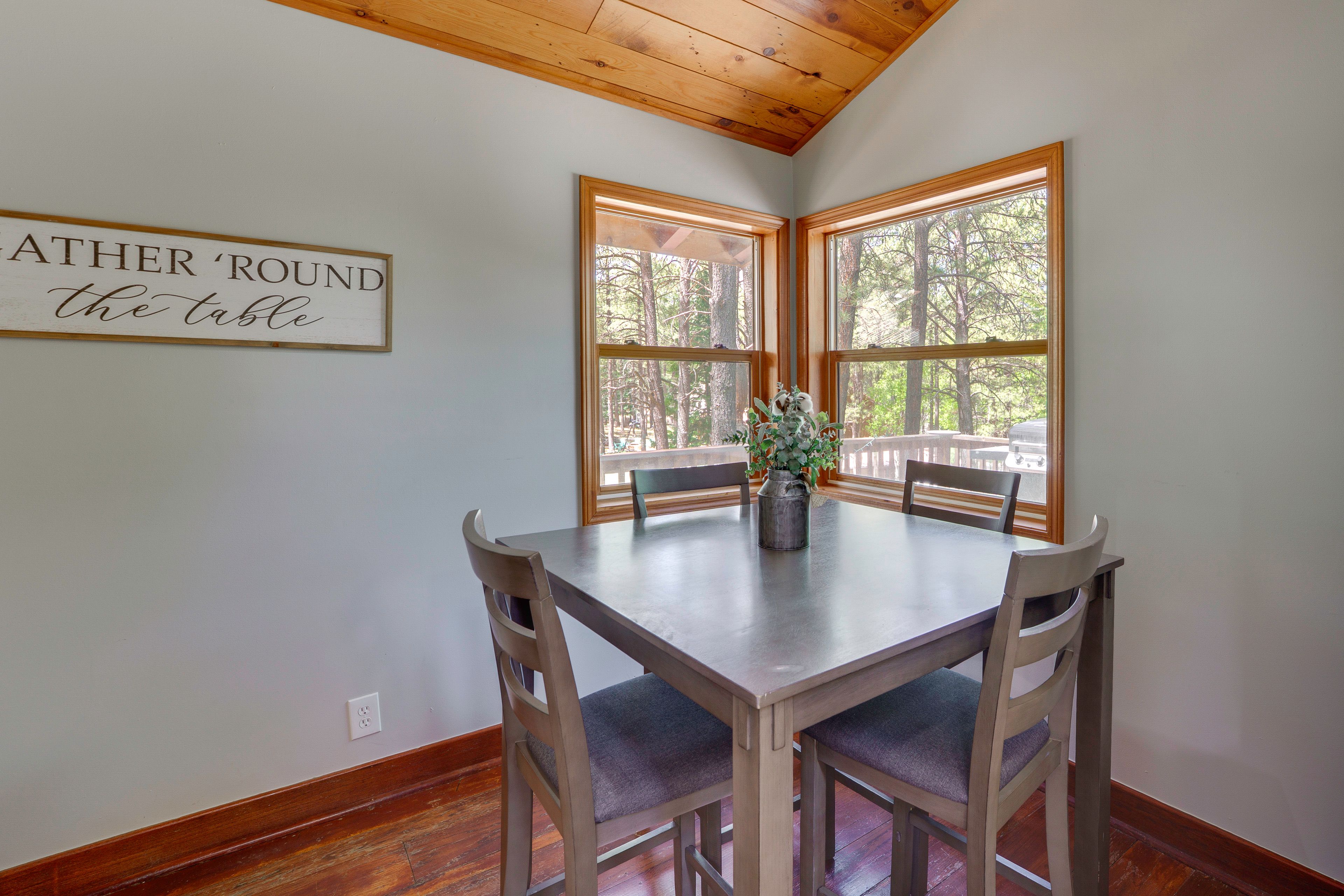 Dining Area | 1st Floor