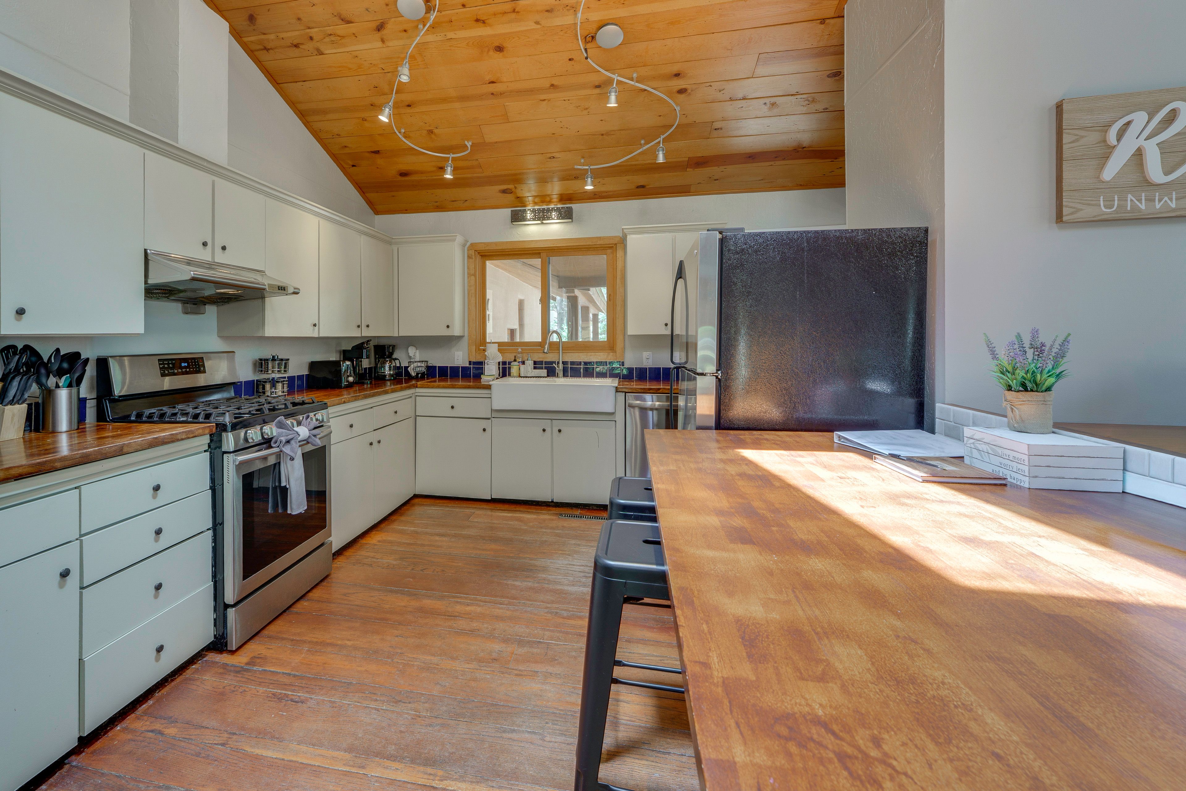 Kitchen | 1st Floor