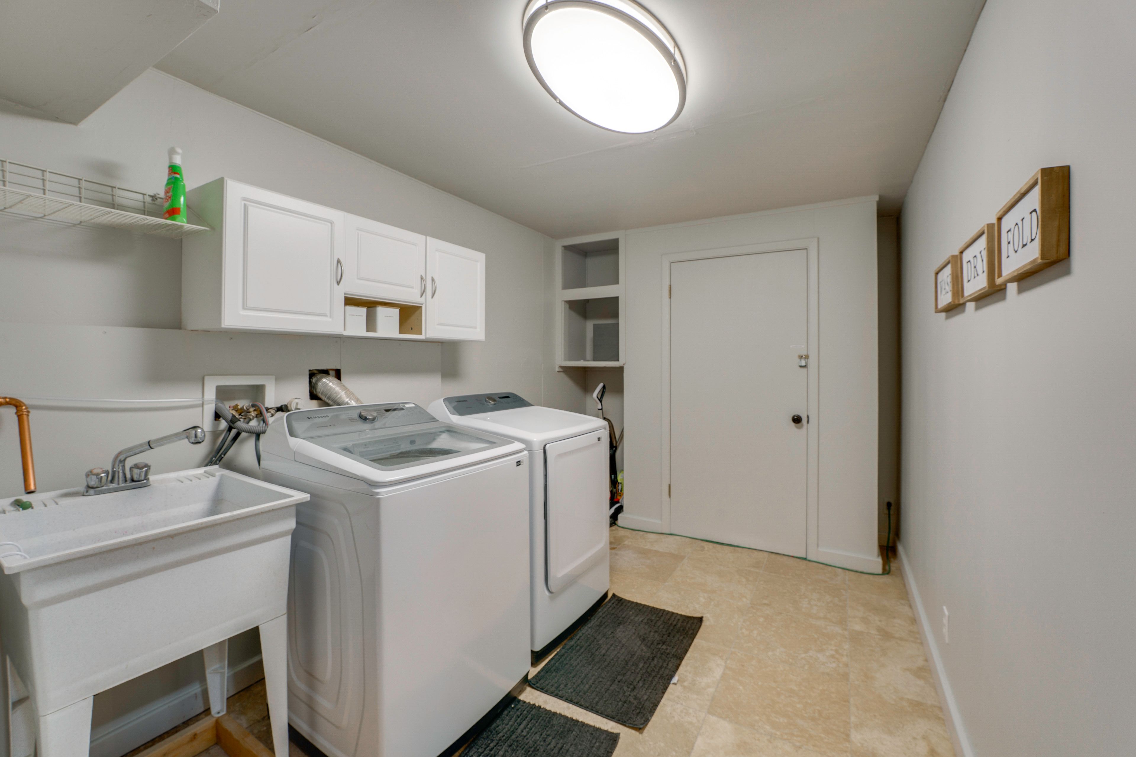 In-Unit Laundry
