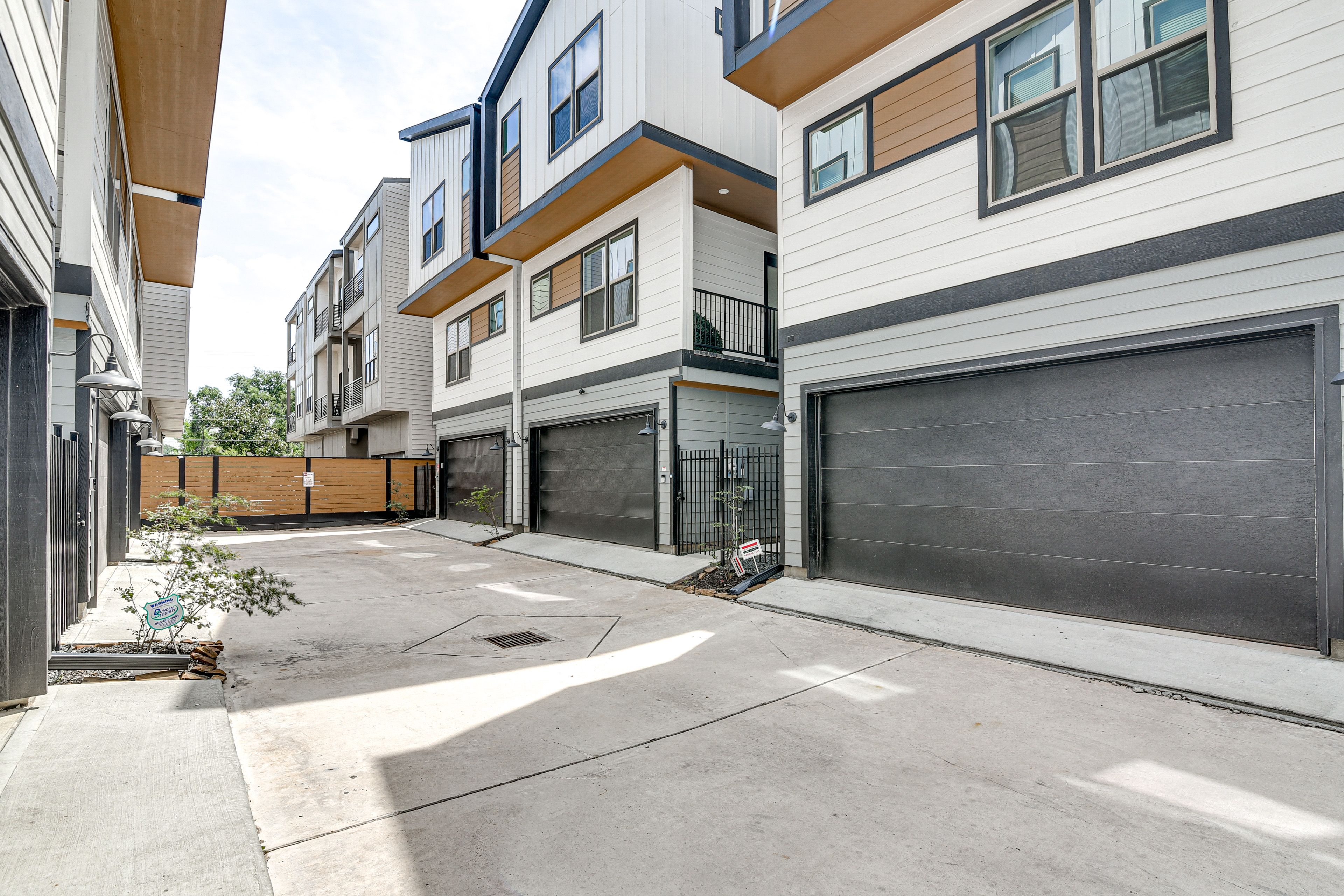 Exterior | Garage (2 Vehicles) | Free Street Parking